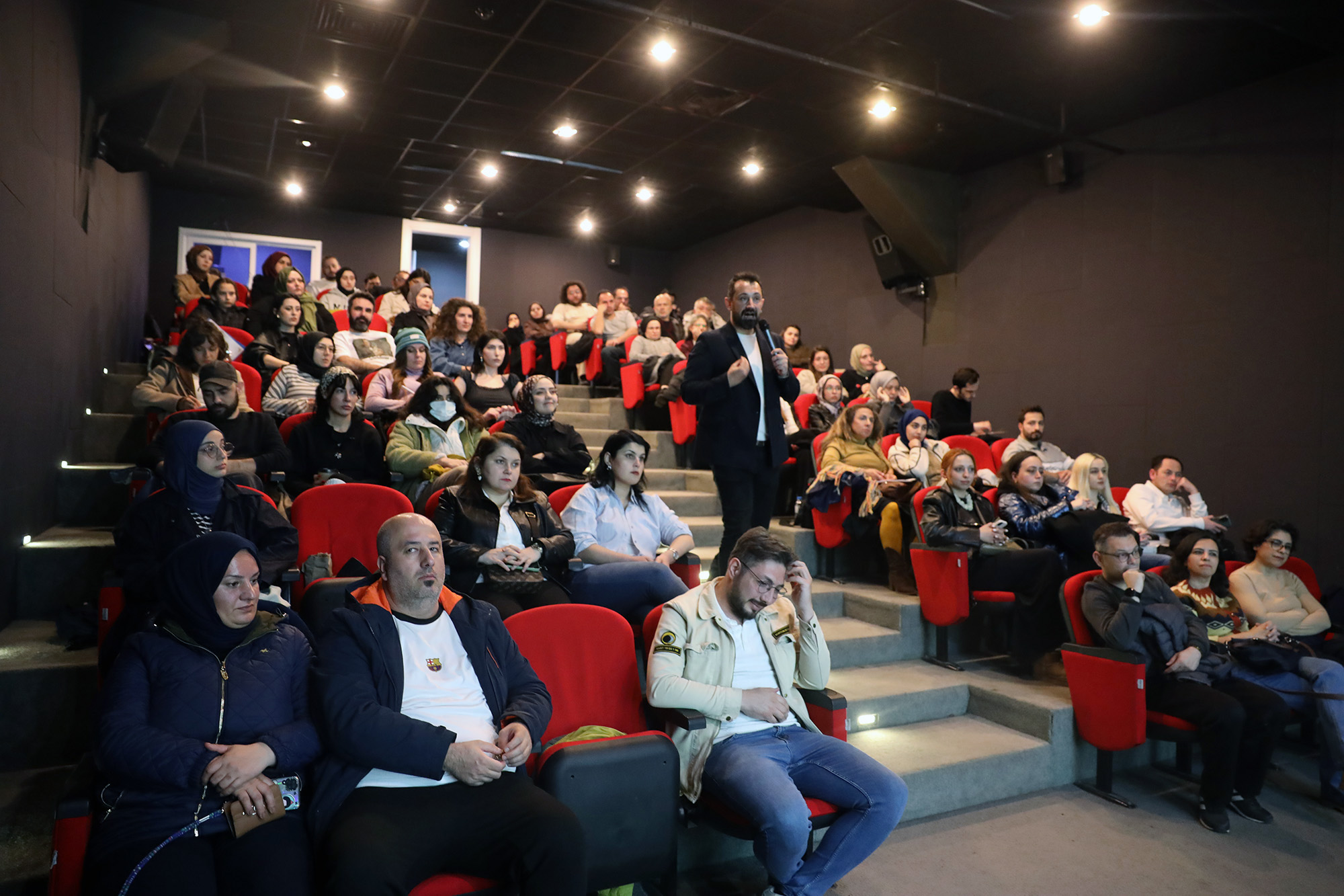 Büyükşehir Akademi’de kültür ve sanat dolu eğitimler sürüyor