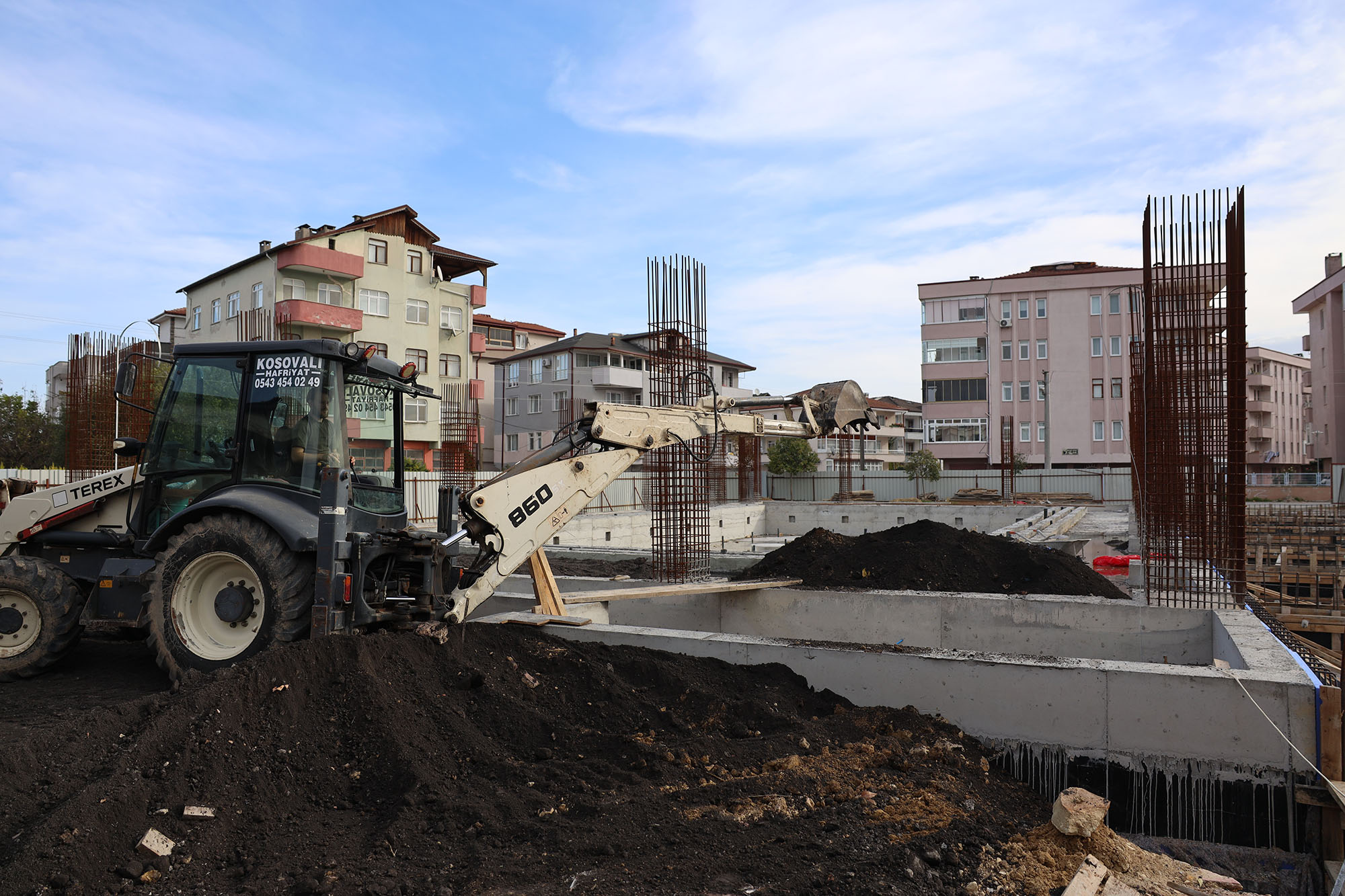 Arifiye yüzme havuzu ve gençlik merkezine kavuşuyor: Binlerce gencin sabırsızlıkla beklediği projede son durum