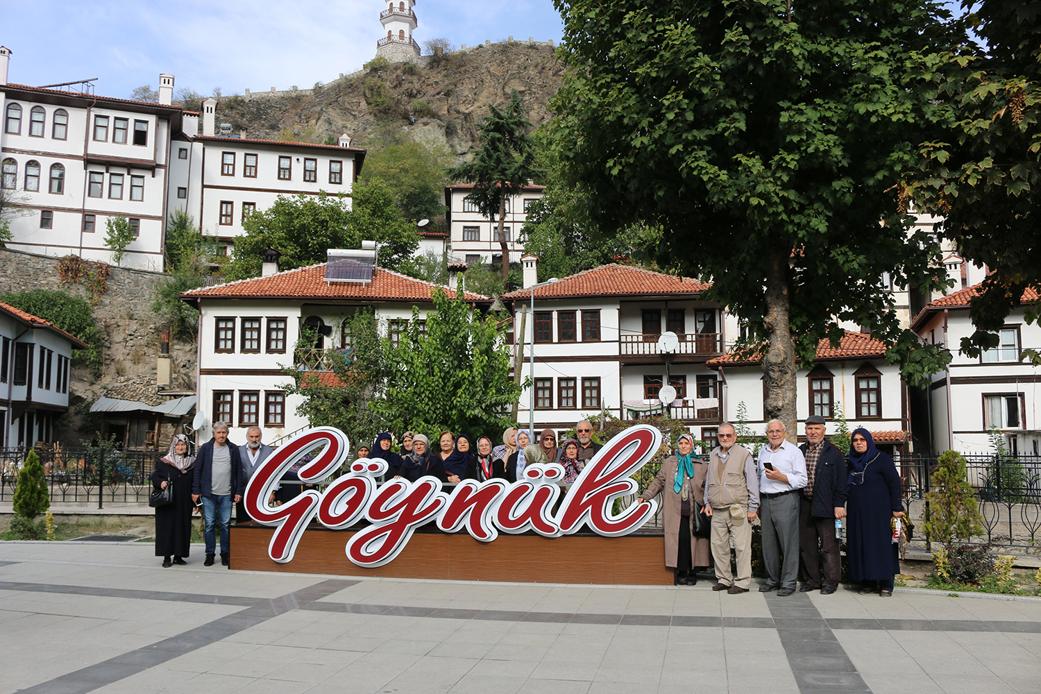 Yaşlılar Göynük’te tarihi yolculuğa çıktı