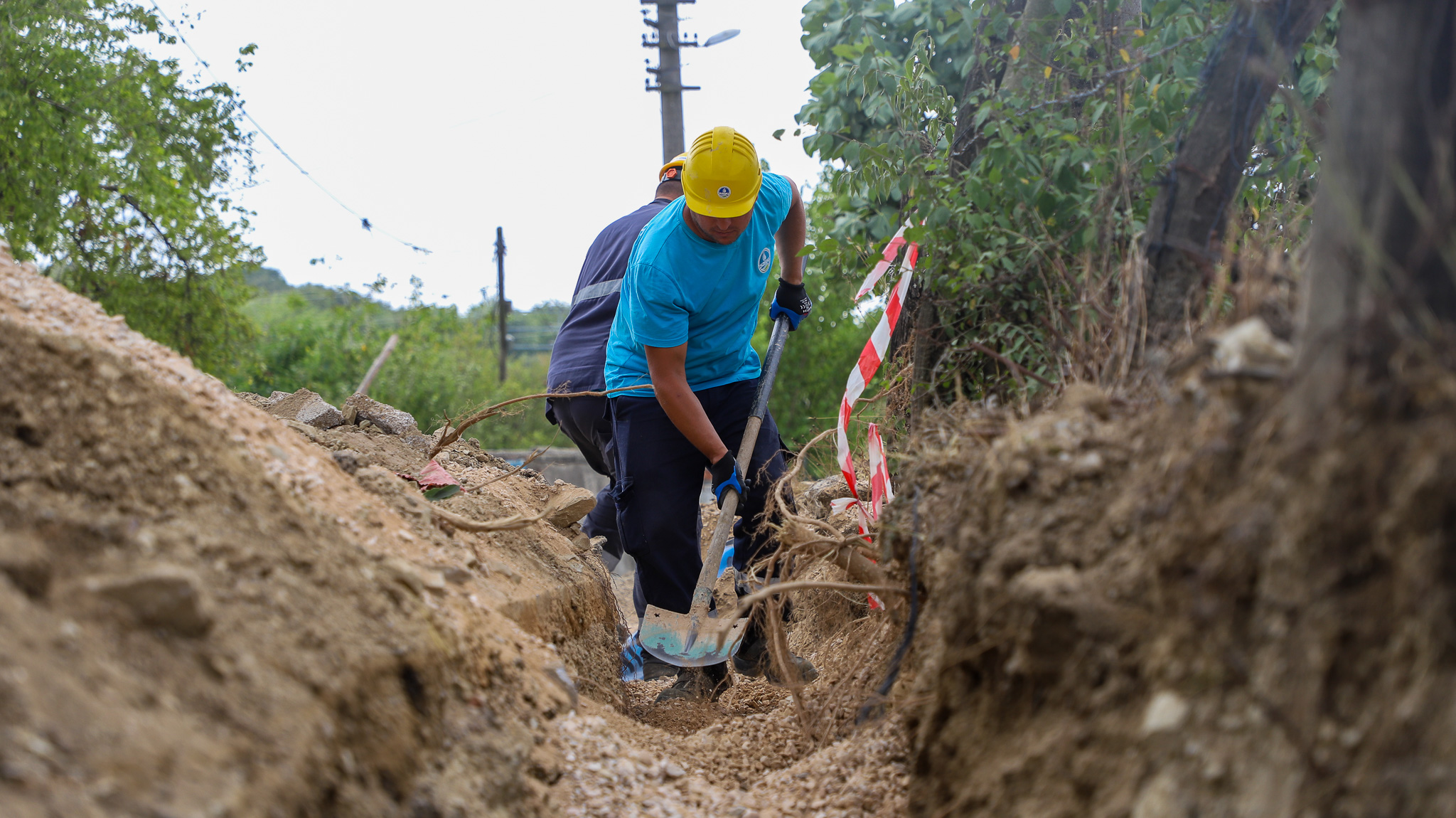 Kaynarca’nın 6 mahallesinde güçlü altyapı için iki proje eş zamanlı olarak tamamlandı