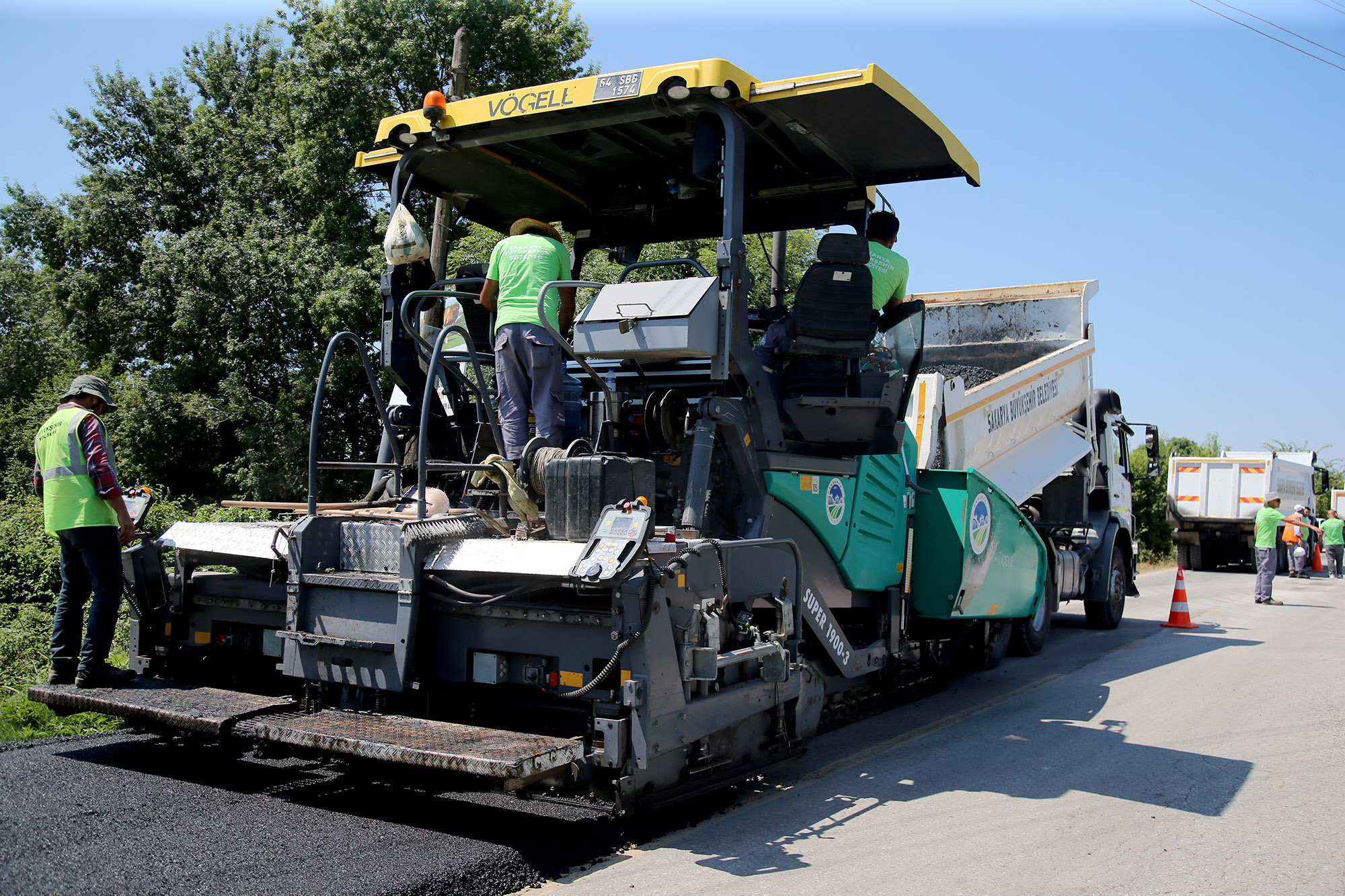 Büyükşehir tarihi yolda çalışmalarına devam ediyor