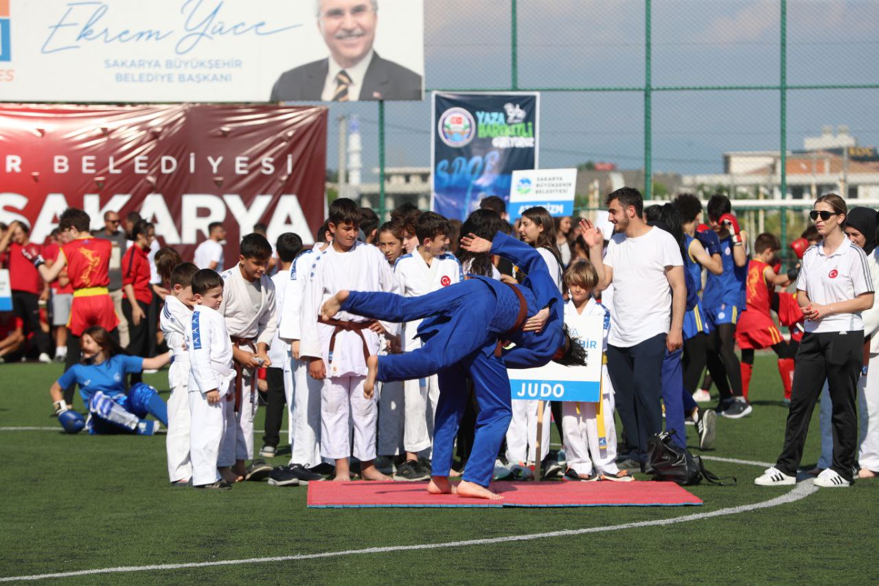 22 bin genç ‘Spor Şehri’nde ücretsiz eğitim alıyor: Büyükşehir start verdi