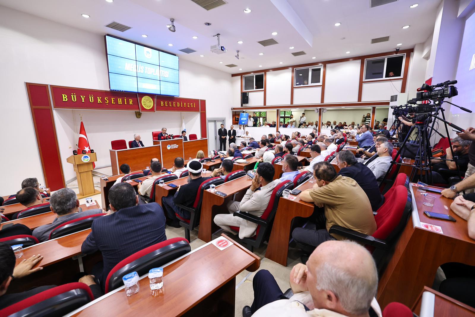 Dev yatırımlarla yepyeni bir Sakarya: “Şehrimizi daha güzel yarınlara hazırlıyoruz”