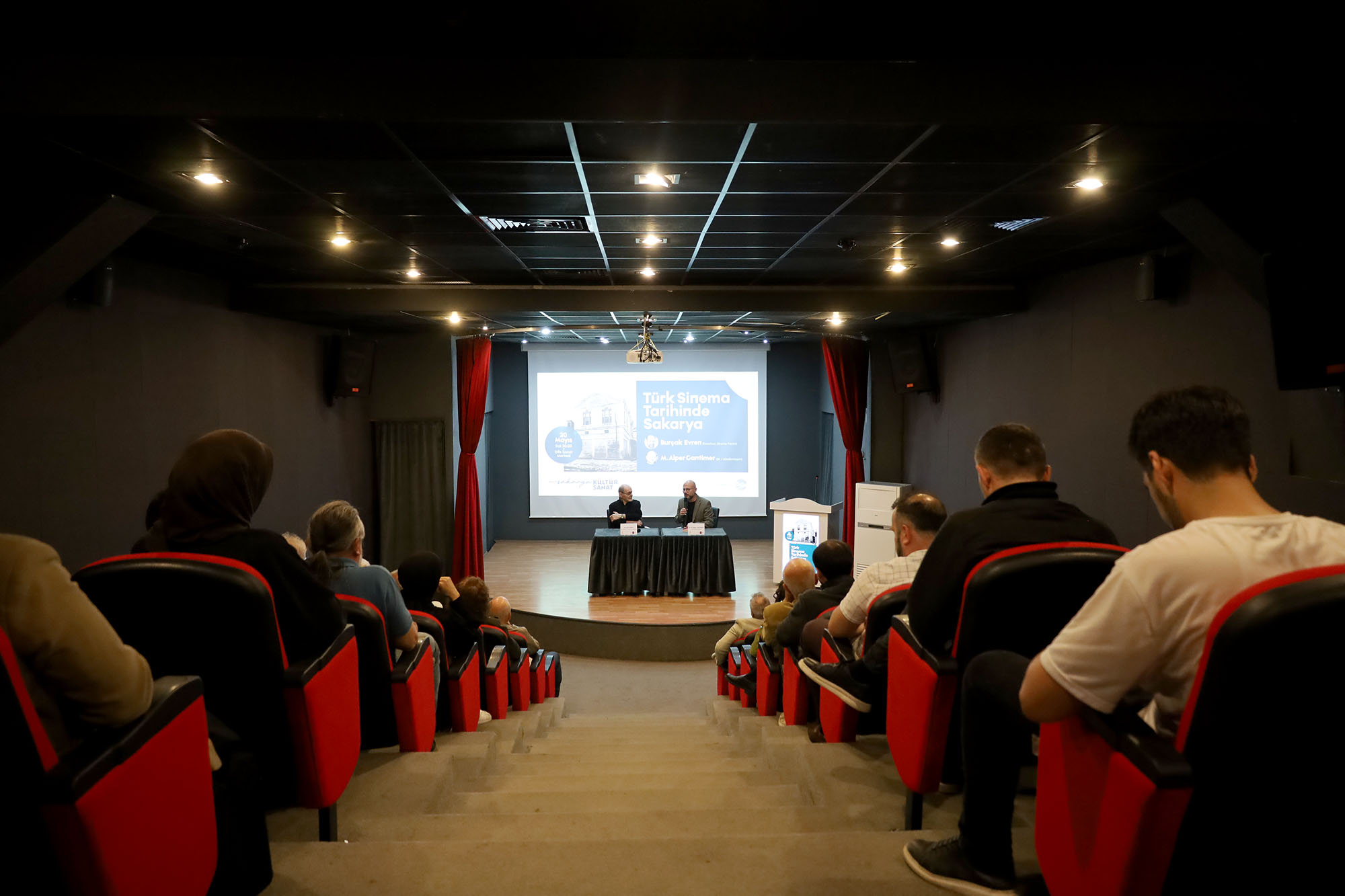 Sinema Yazarı Burçak Evren: “En değerli sinema bilgilerini bu şehirde edindim”