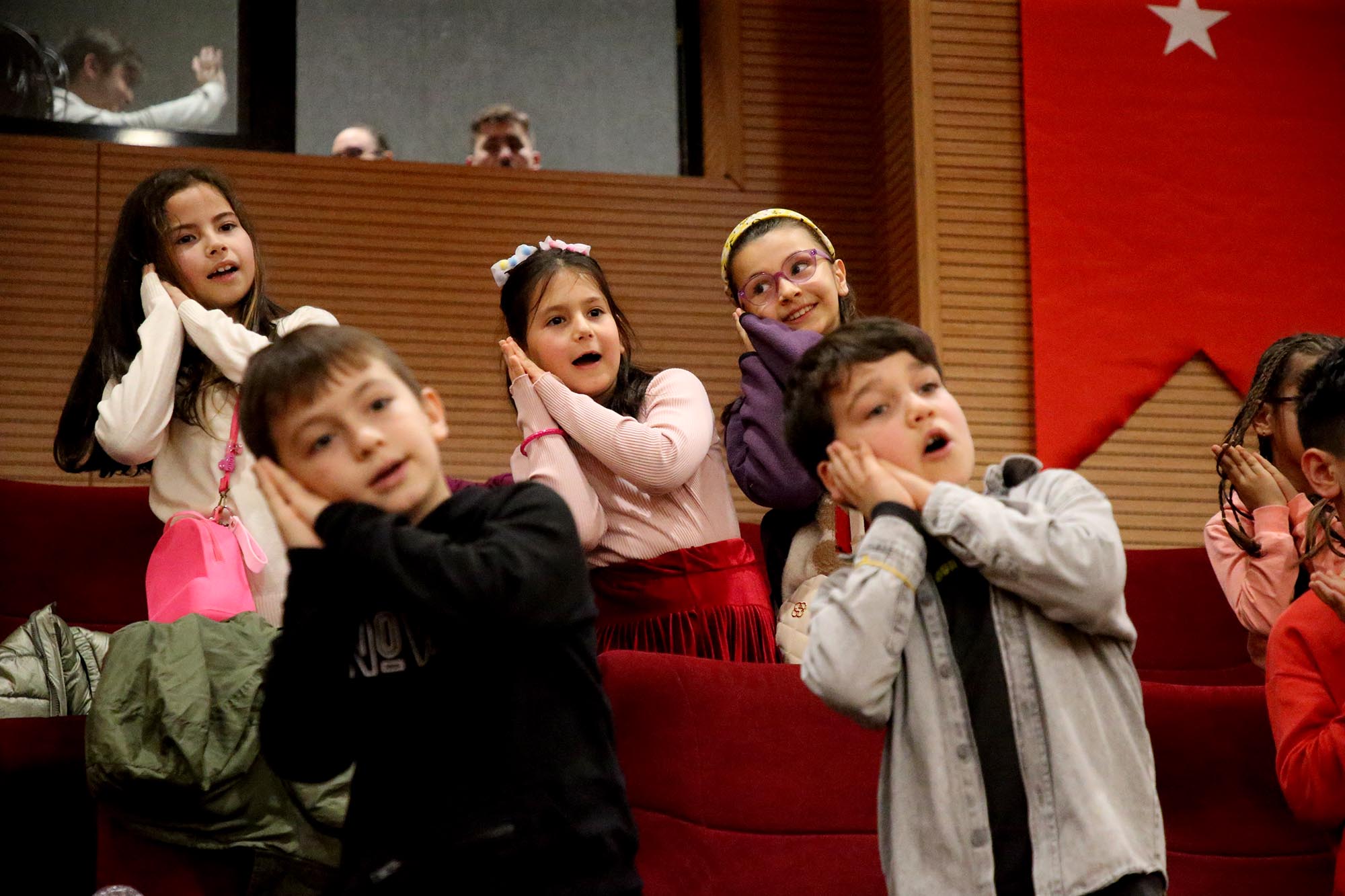 ‘Arkadaşım Dalmaçyalı’ oyunu minik sanatseverler ile buluştu