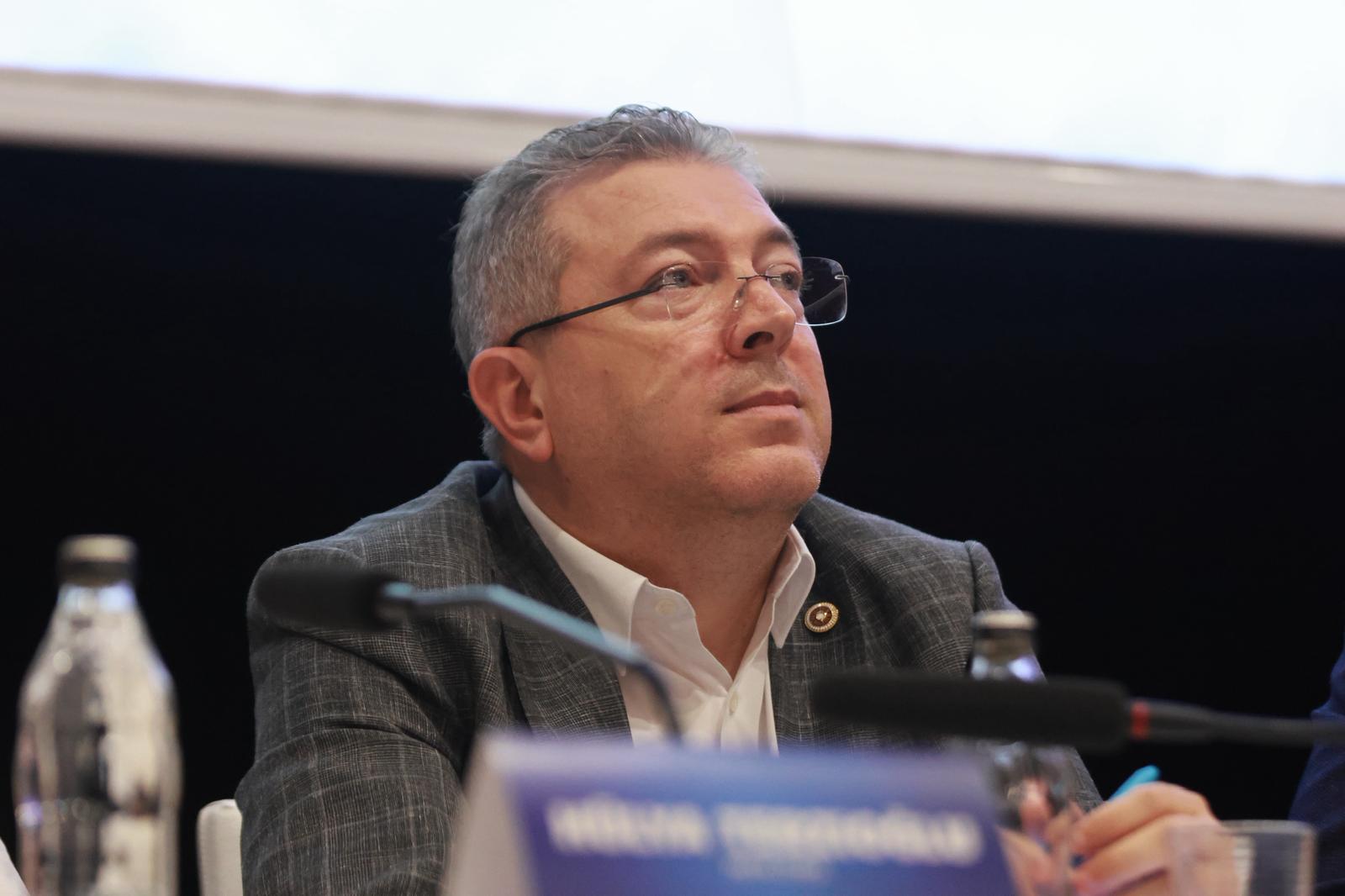 Başkan Yusuf Alemdar: “Bu dava milletin derdiyle bizzat dertlenenlerin davasıdır”