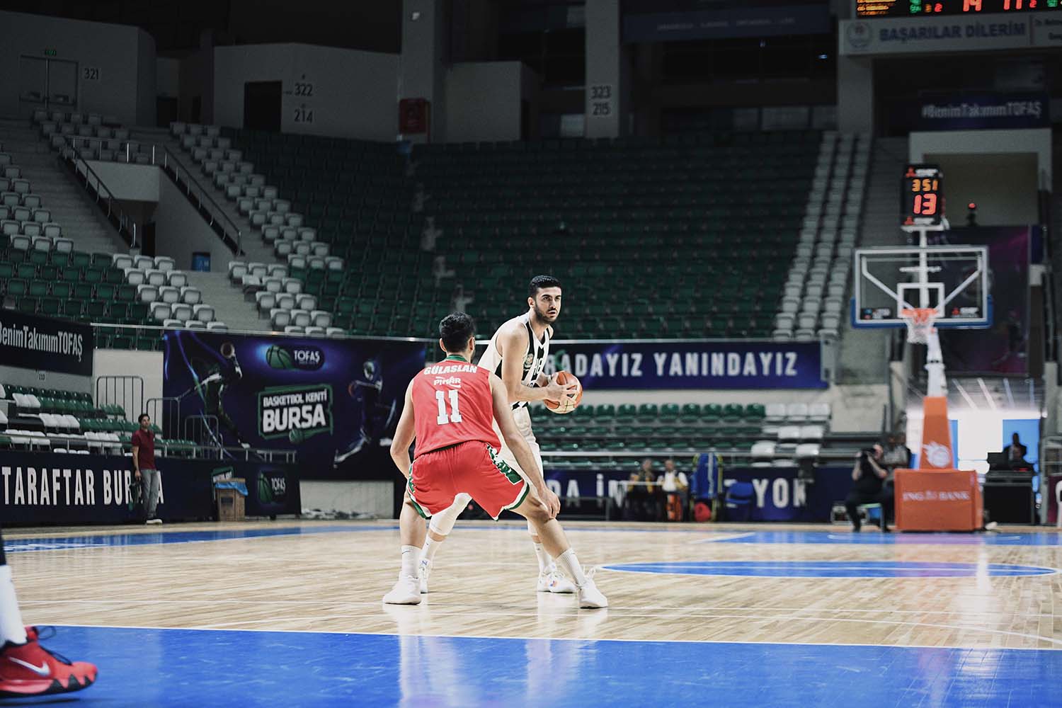Adatıp Büyükşehir turnuvanın ilk maçını kazandı