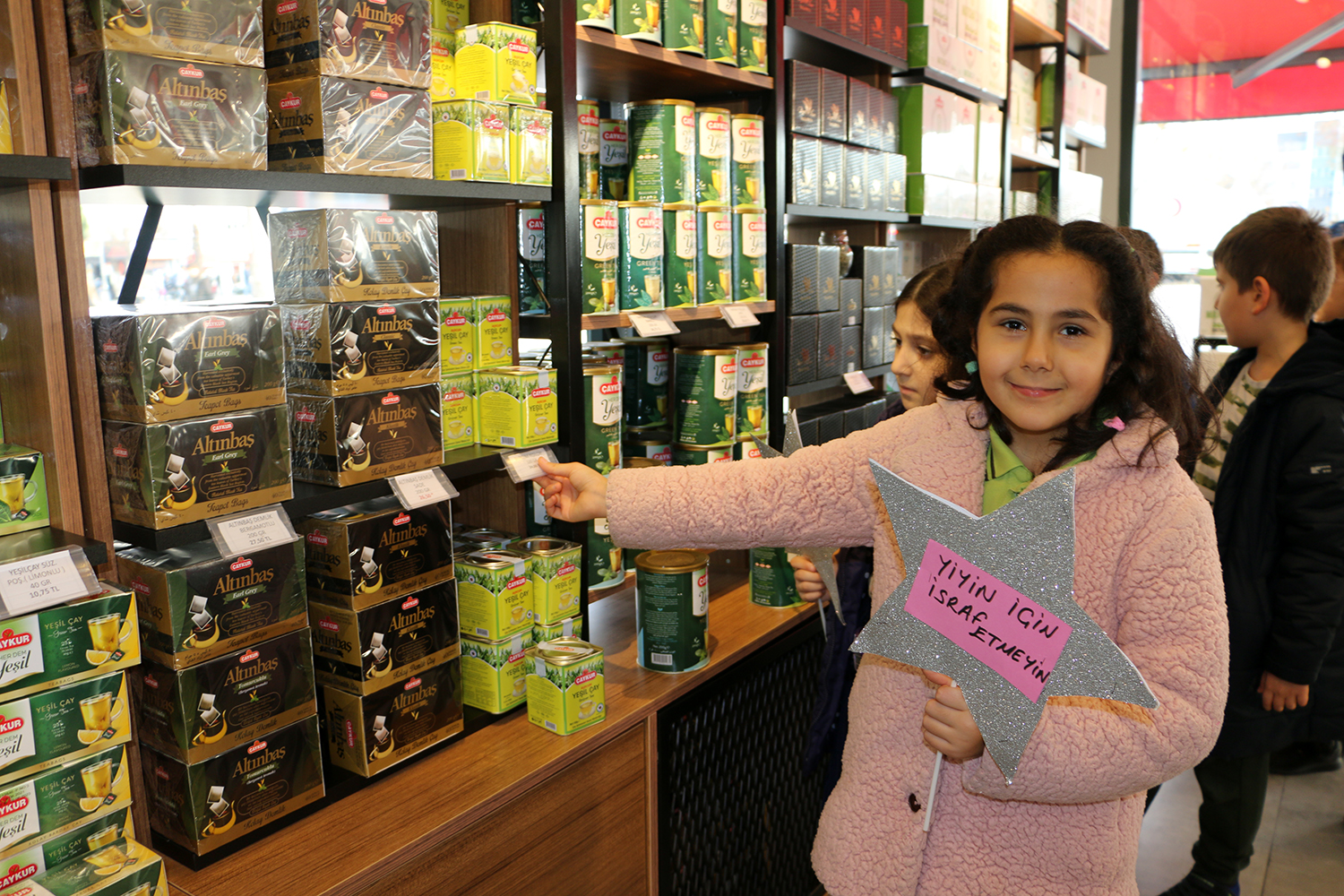 SGM öğrencileri yerli üretim satış merkezlerine hayran kaldı