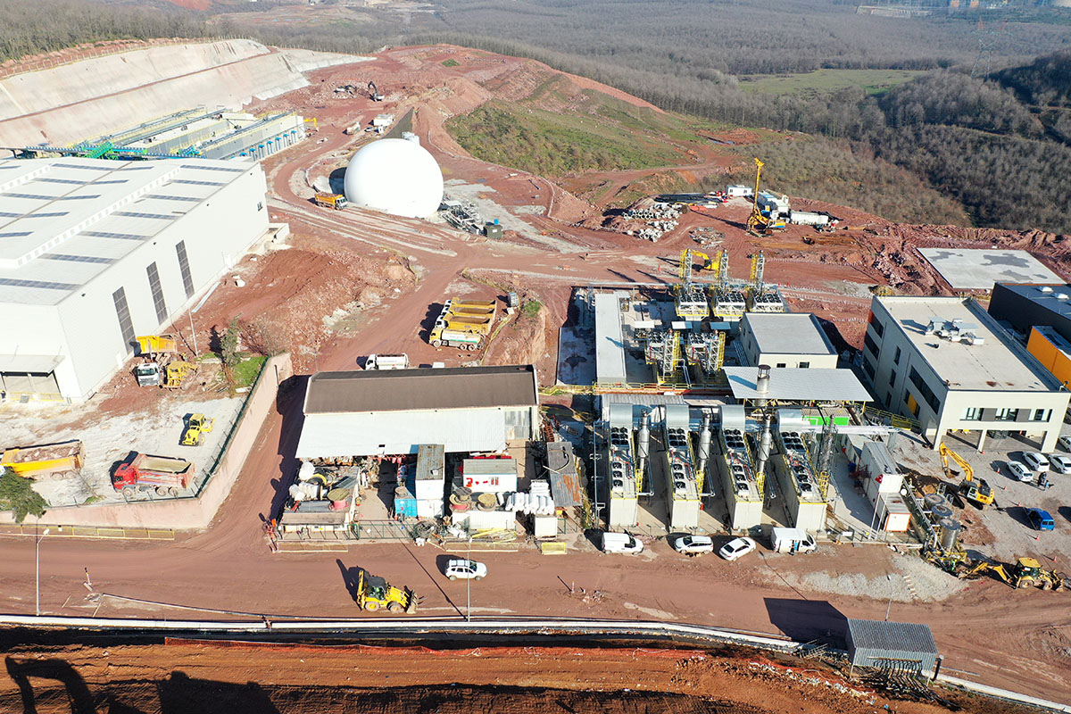 Büyükşehir çöpten 40 bin kişinin elektriğini üretti