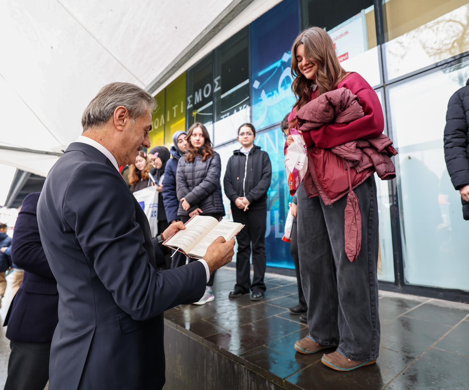 Sakarya Çocuk Edebiyat Fuarı tarihe geçti: 100 bini aşkın misafir