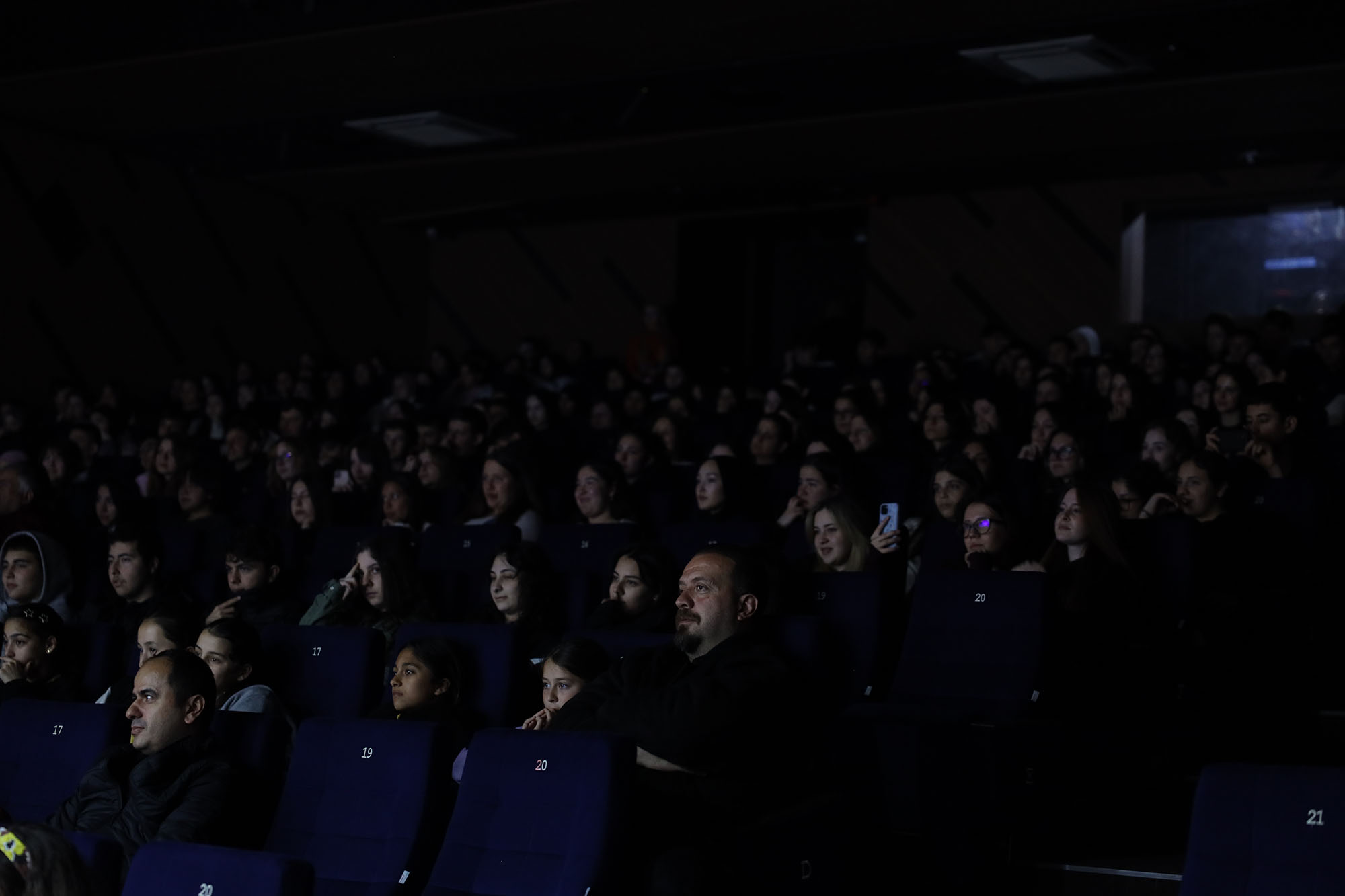9. Liseler Arası Tiyatro Festivali’nde perde kapandı: Ödüller 7 Mayıs’ta sahiplerini buluyor