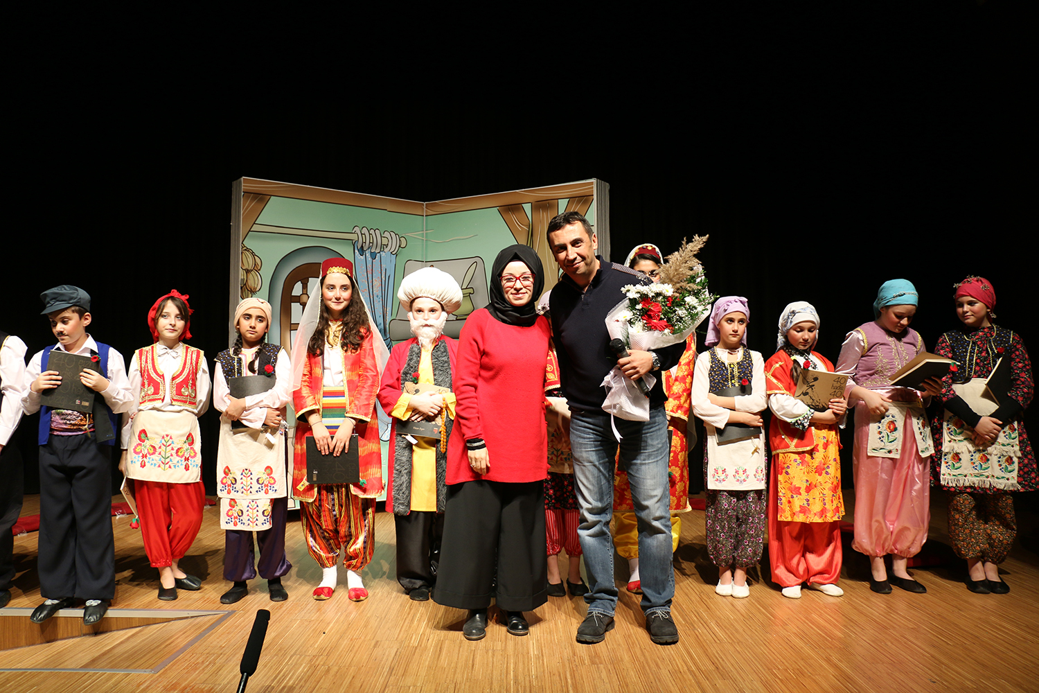 ‘Nasreddin Hoca’ Akyazı SGM’de sahnelendi