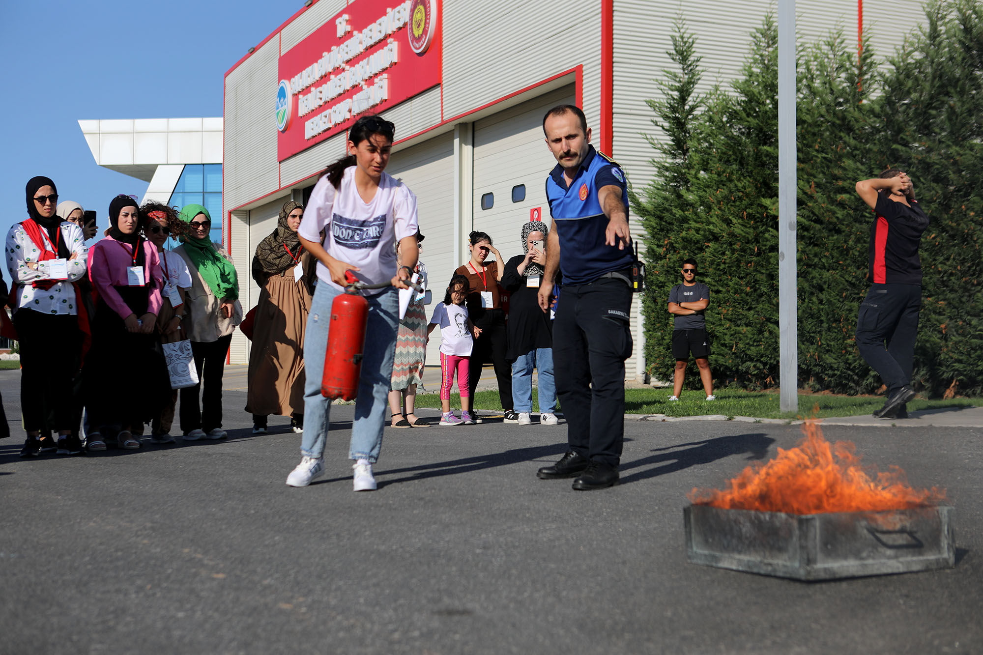 Isparta’dan gelen 40 gönüllüye yangın eğitimi