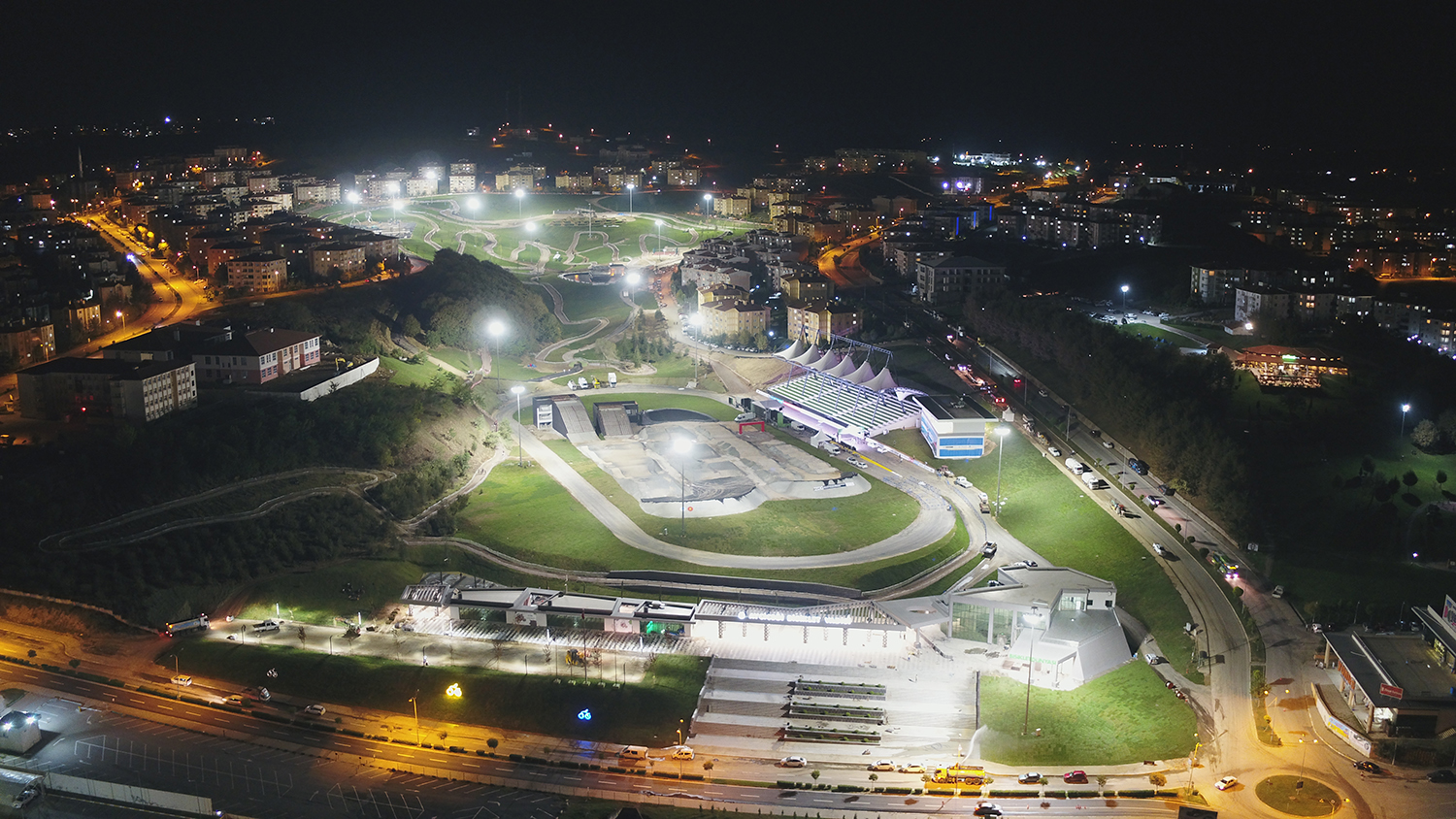 Şehrin yeni yaşam ve spor alanı 7/24 hizmette