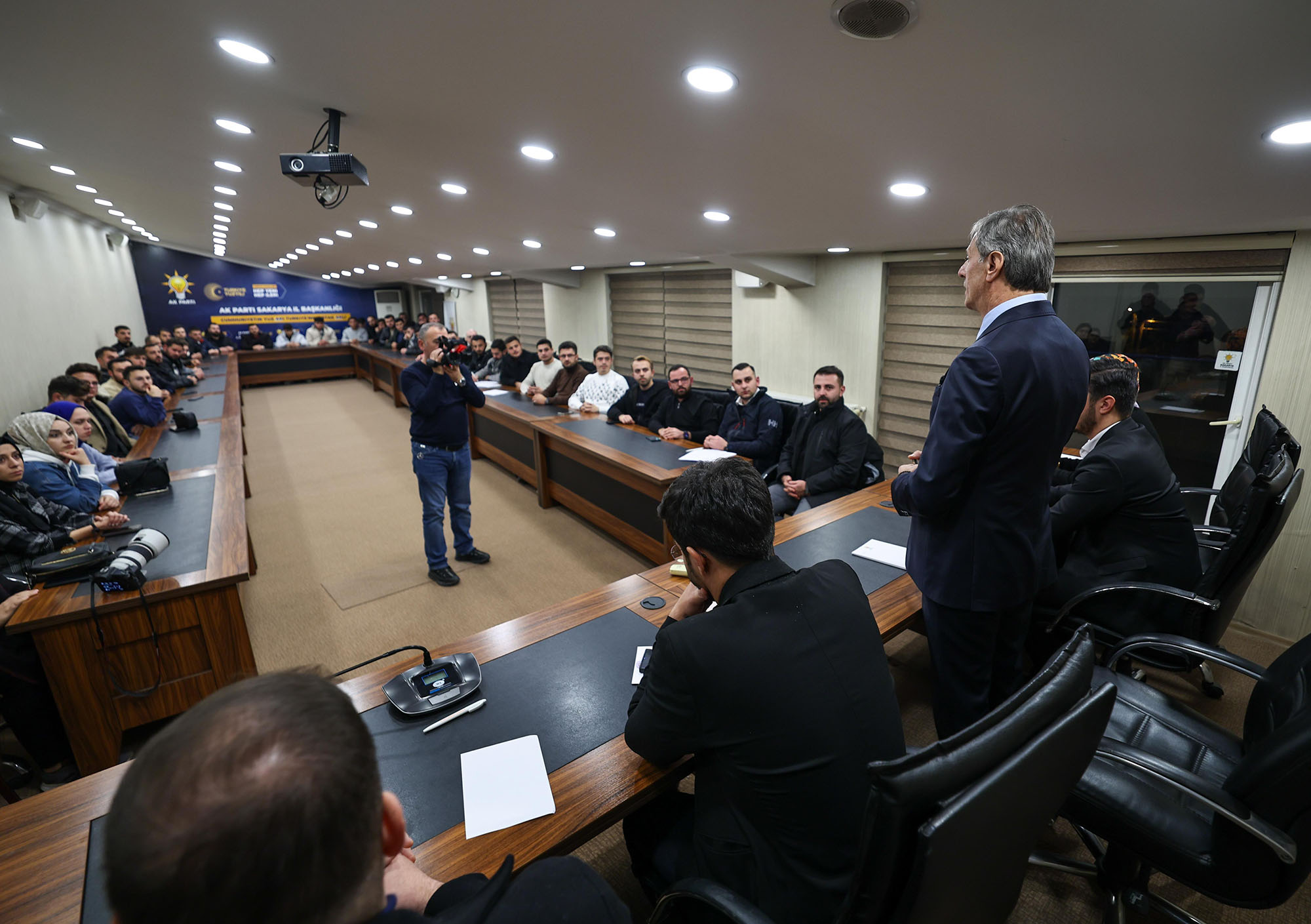 “Türkiye Yüzyılı’nın mimarı olacak gençlerimizin her zaman yanındayız”