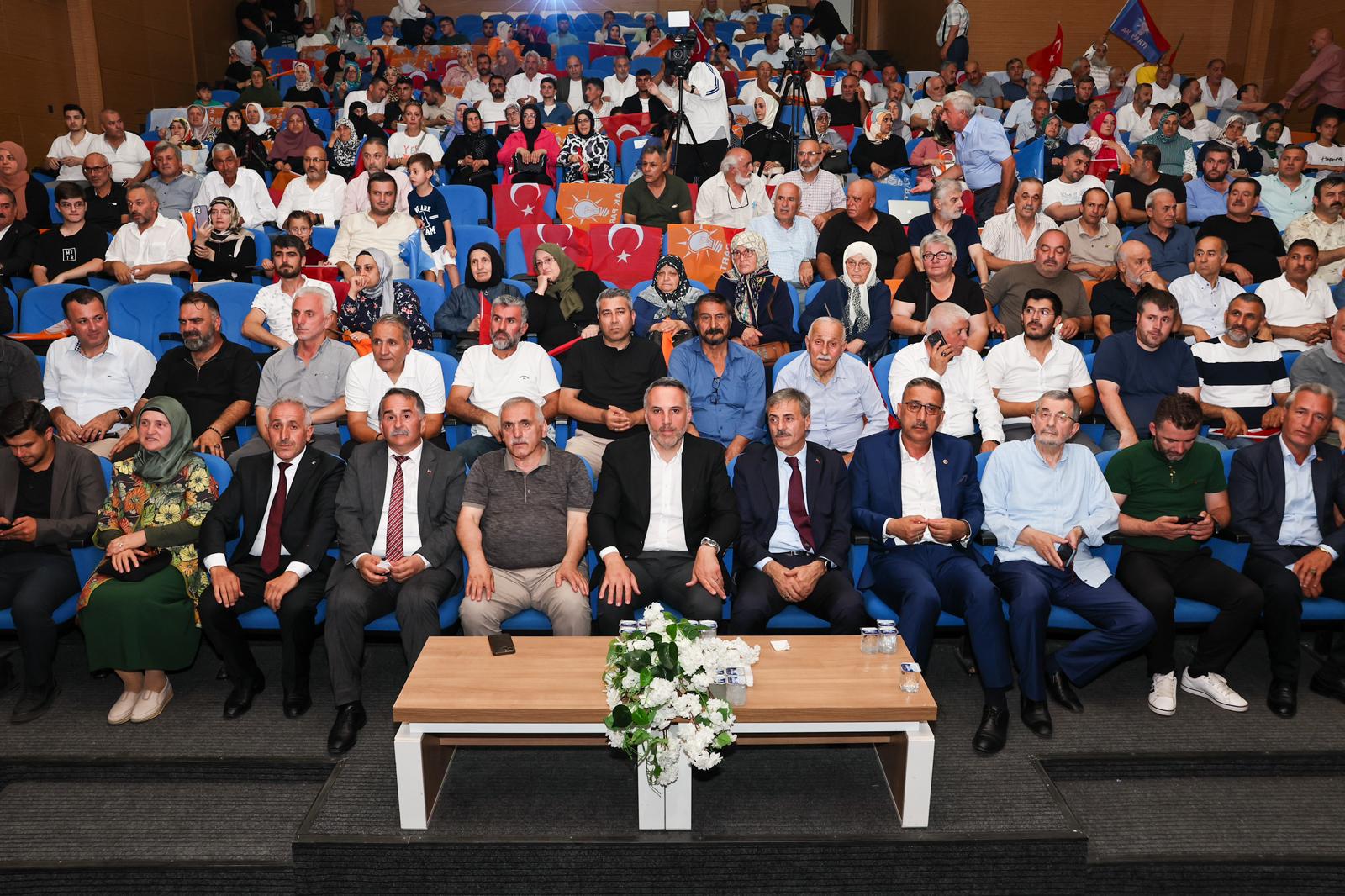 “Şehrimizi yarınlara en güzel şekilde ulaştırmak için gayretle çalışıyoruz”