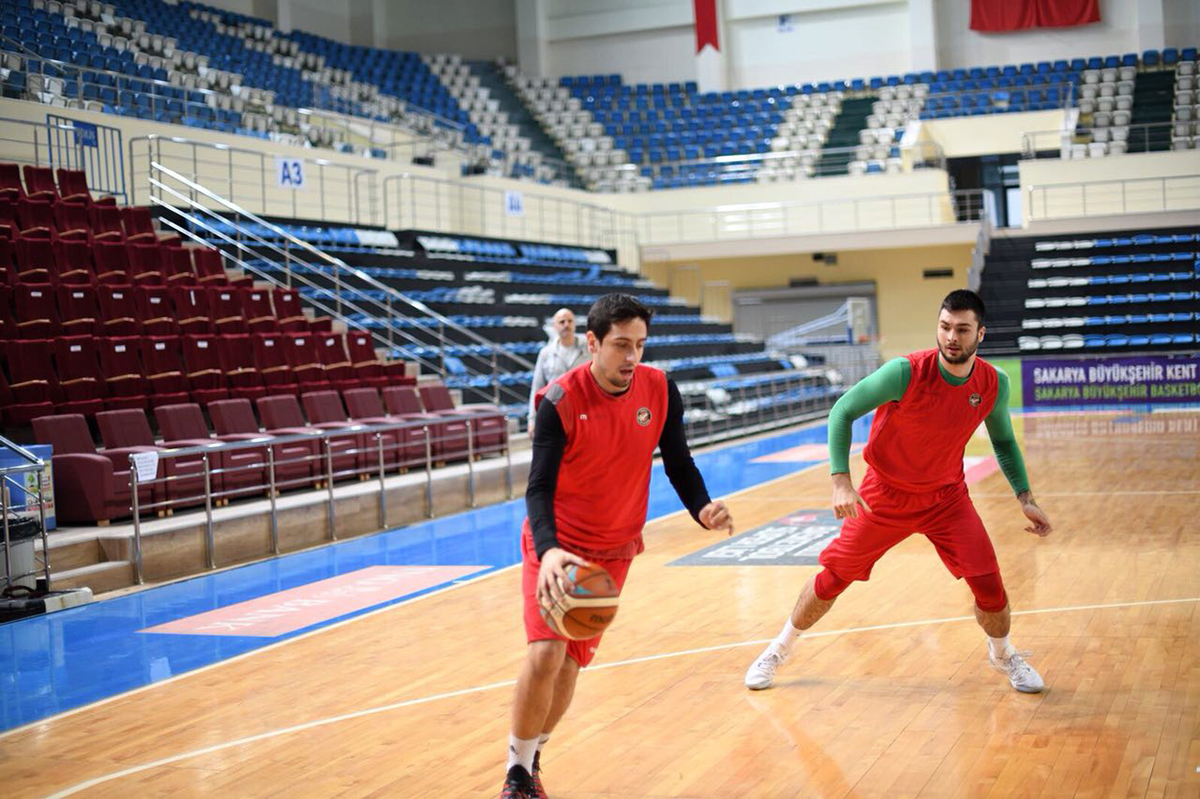 Büyükşehir Darüşşafaka’ya konuk oluyor
