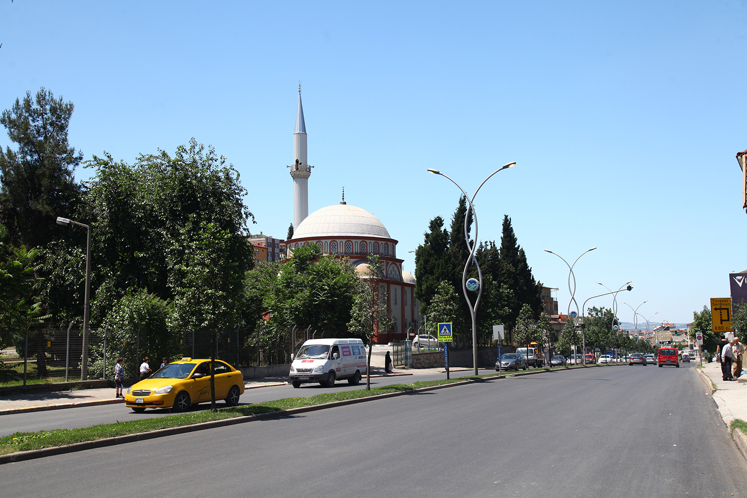 Orhangazi Caddesi asfaltla buluştu