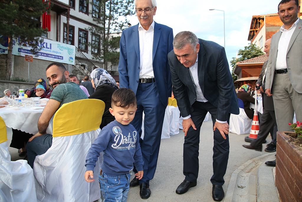 Sofralar bu kez Taraklı’da kuruldu