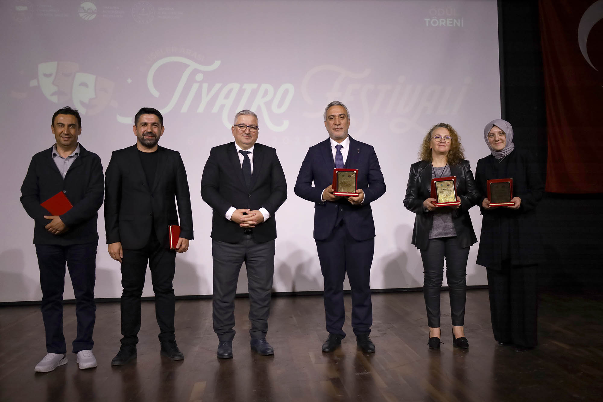 Genç tiyatrocuların sahne aldığı festivalde kazananlar belli oldu