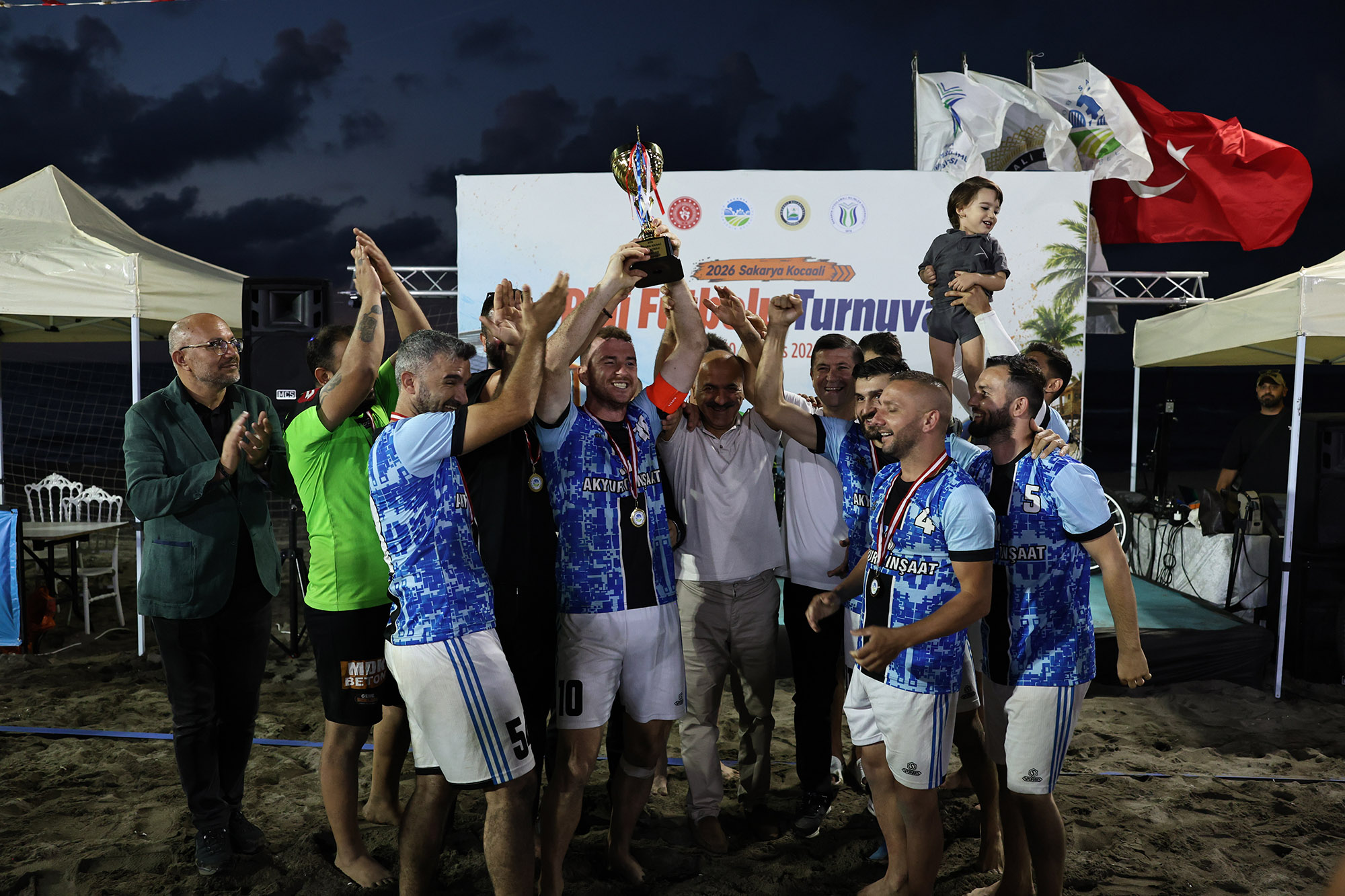 Kocaali Sahili’nde futbol şöleni kupayla noktalandı