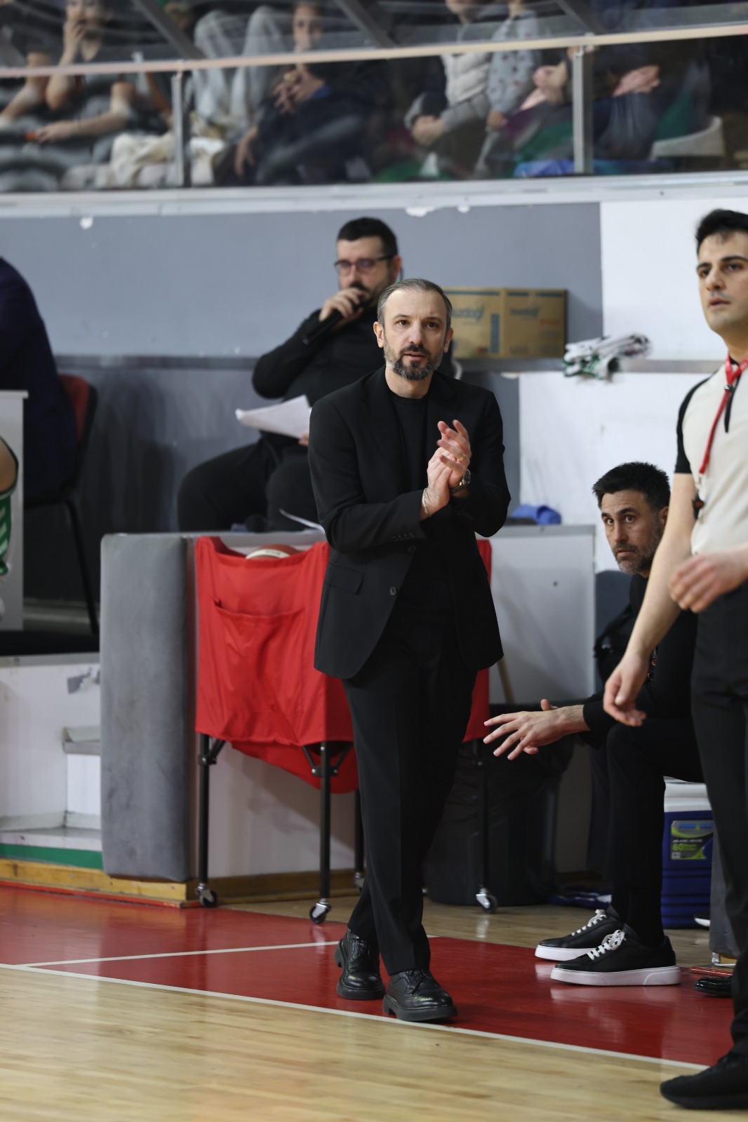 Lider Büyükşehir Play-Off’a Çeyrek Finalden gidiyor