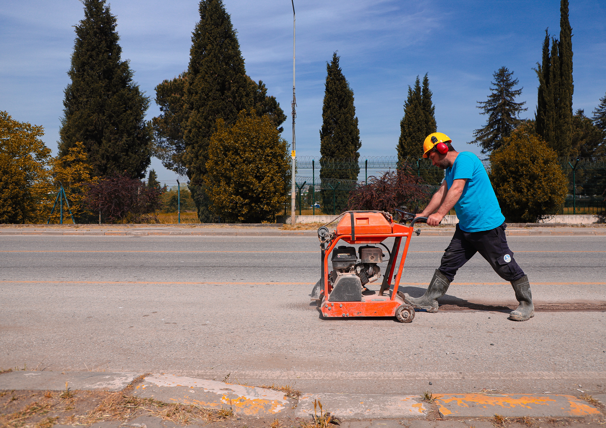 Atatürk Caddesi’nde dönüşüm altyapı ile başladı