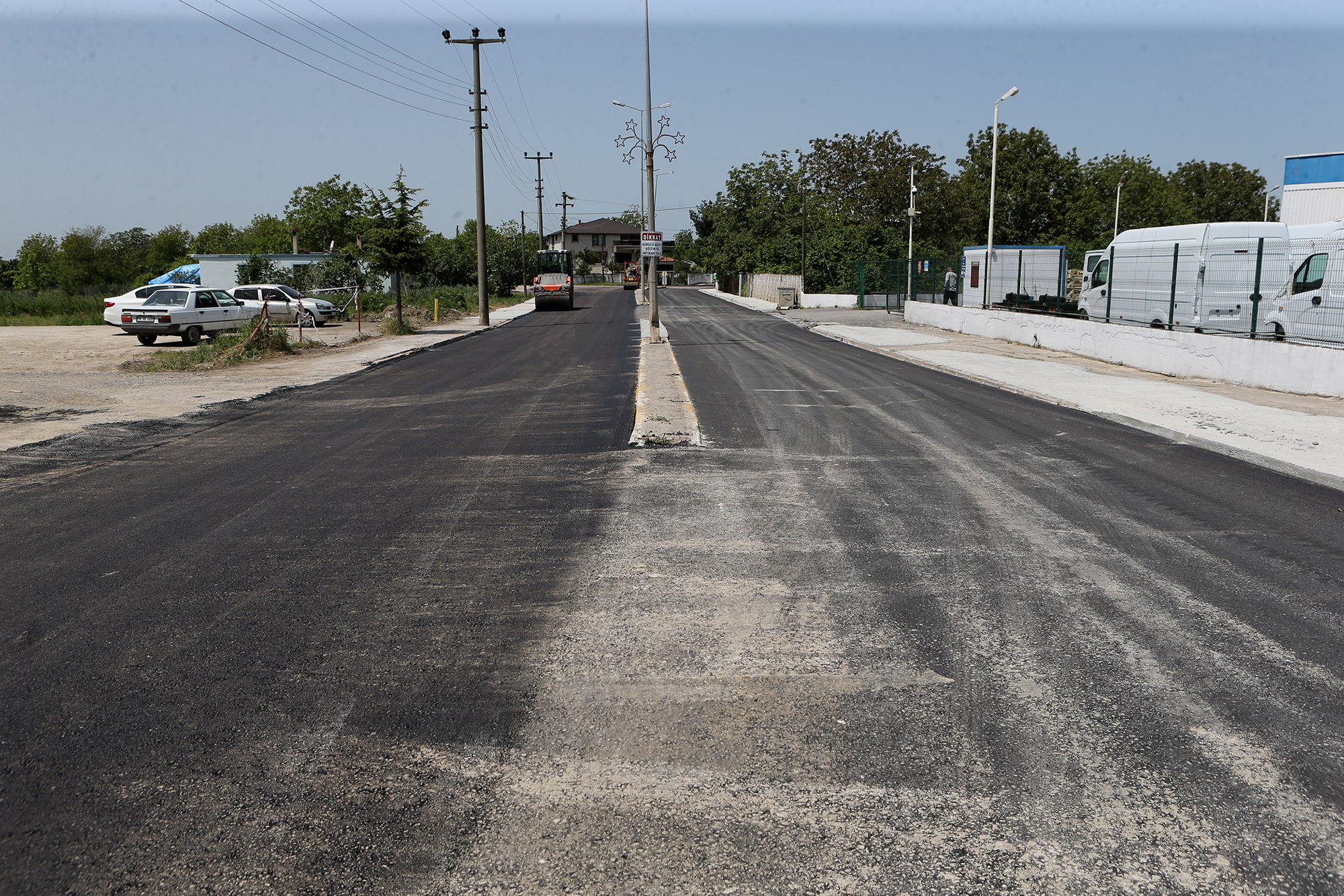 Söğütlü’de asfalt çalışmaları hız kazandı