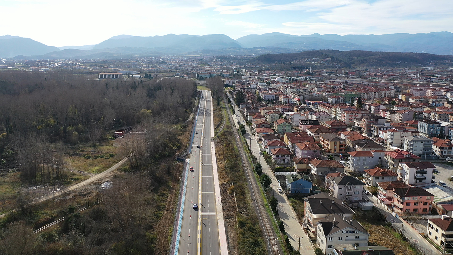 “Arifiye’nin yeni duble yolu ve gasilhane hayırlı olsun”