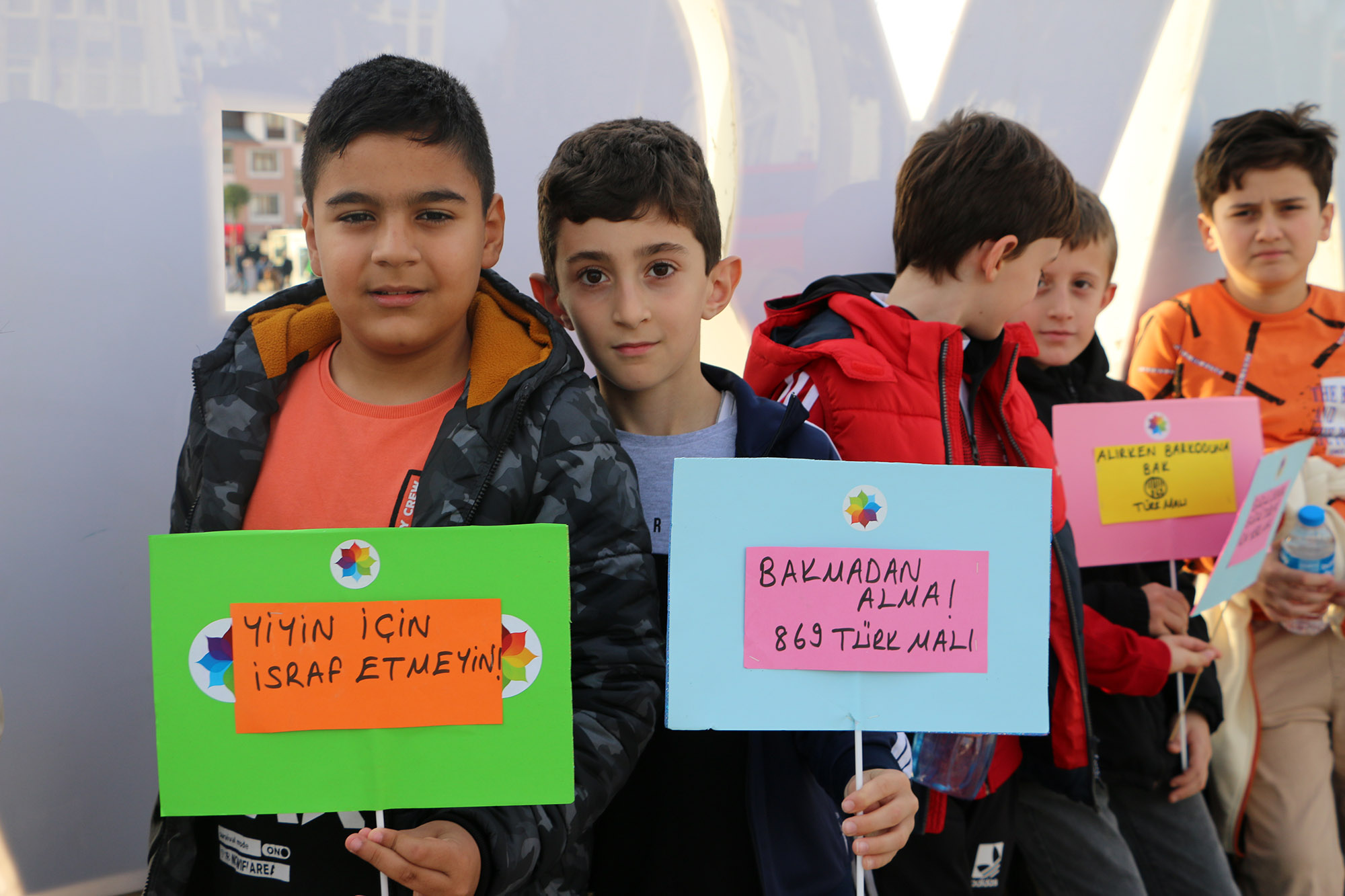 SGM öğrencileri yerli üretim satış merkezlerine hayran kaldı