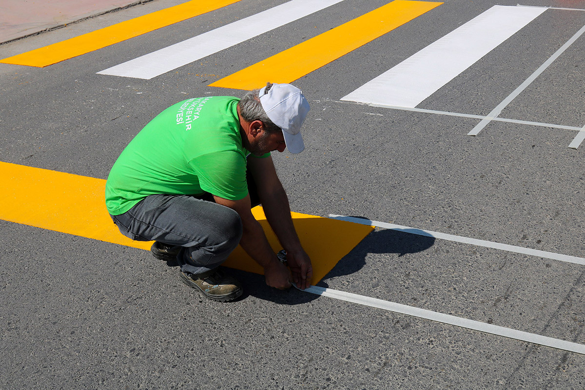 Büyükşehir 3 farklı noktada işlemleri tamamladı 