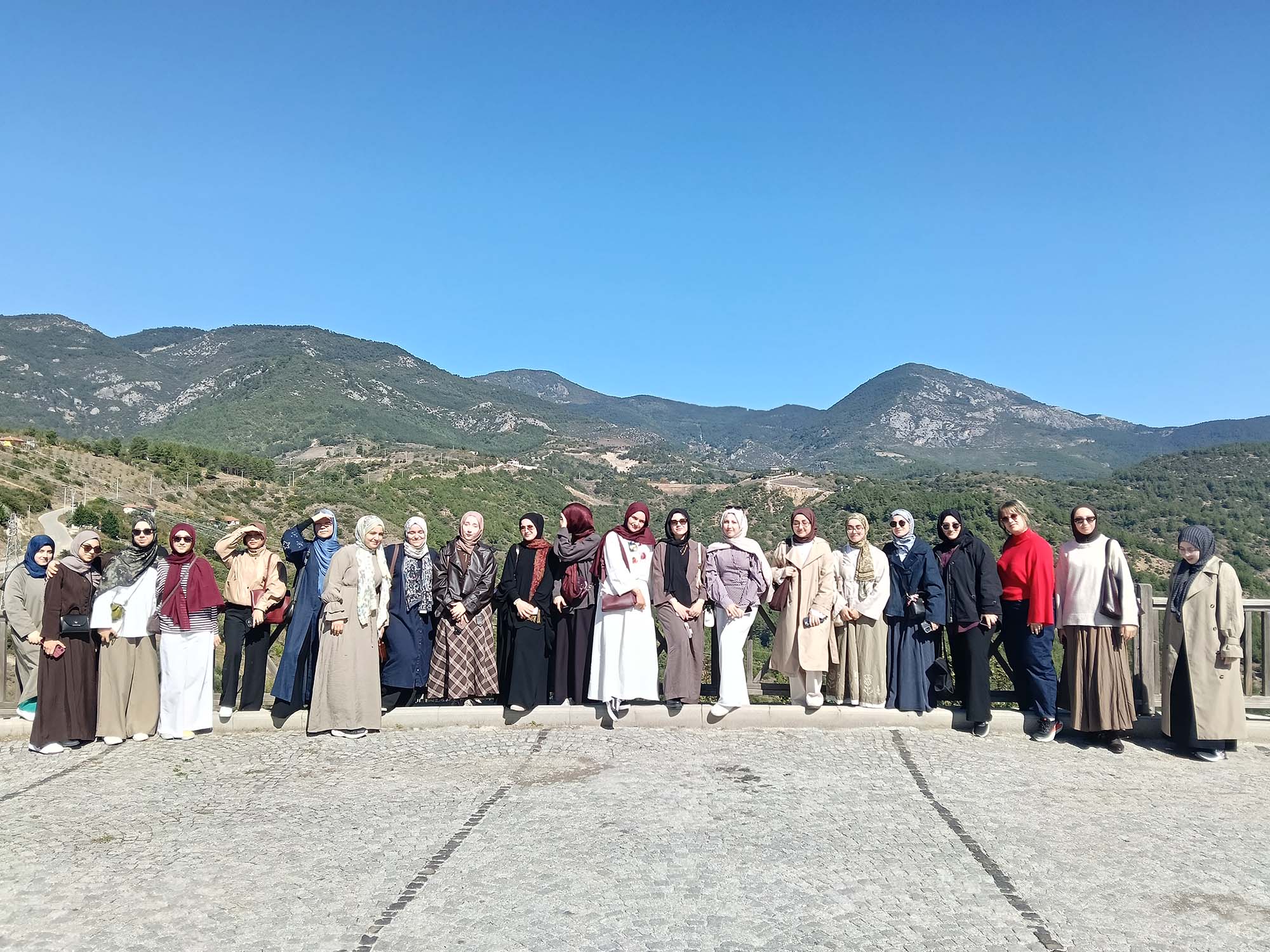 Öğrenciler Sakarya’nın güney rotasında şehrin tarihini ve doğasını keşfetti