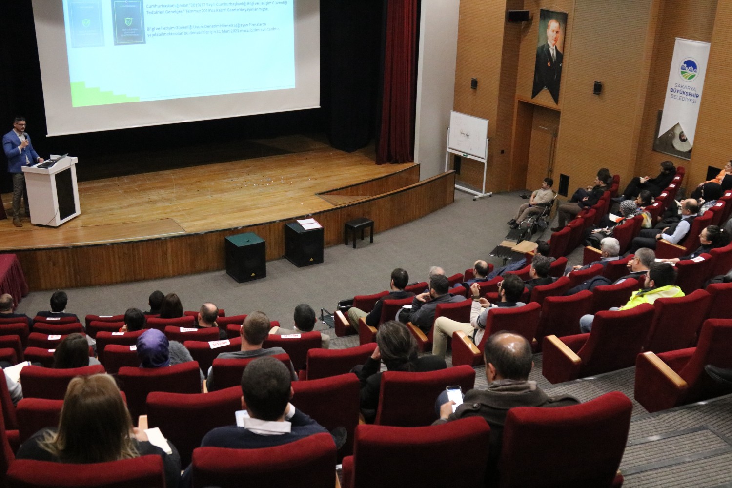 Büyükşehir’den çalışanlara bilgi ve iletişim güvenliği eğitimi