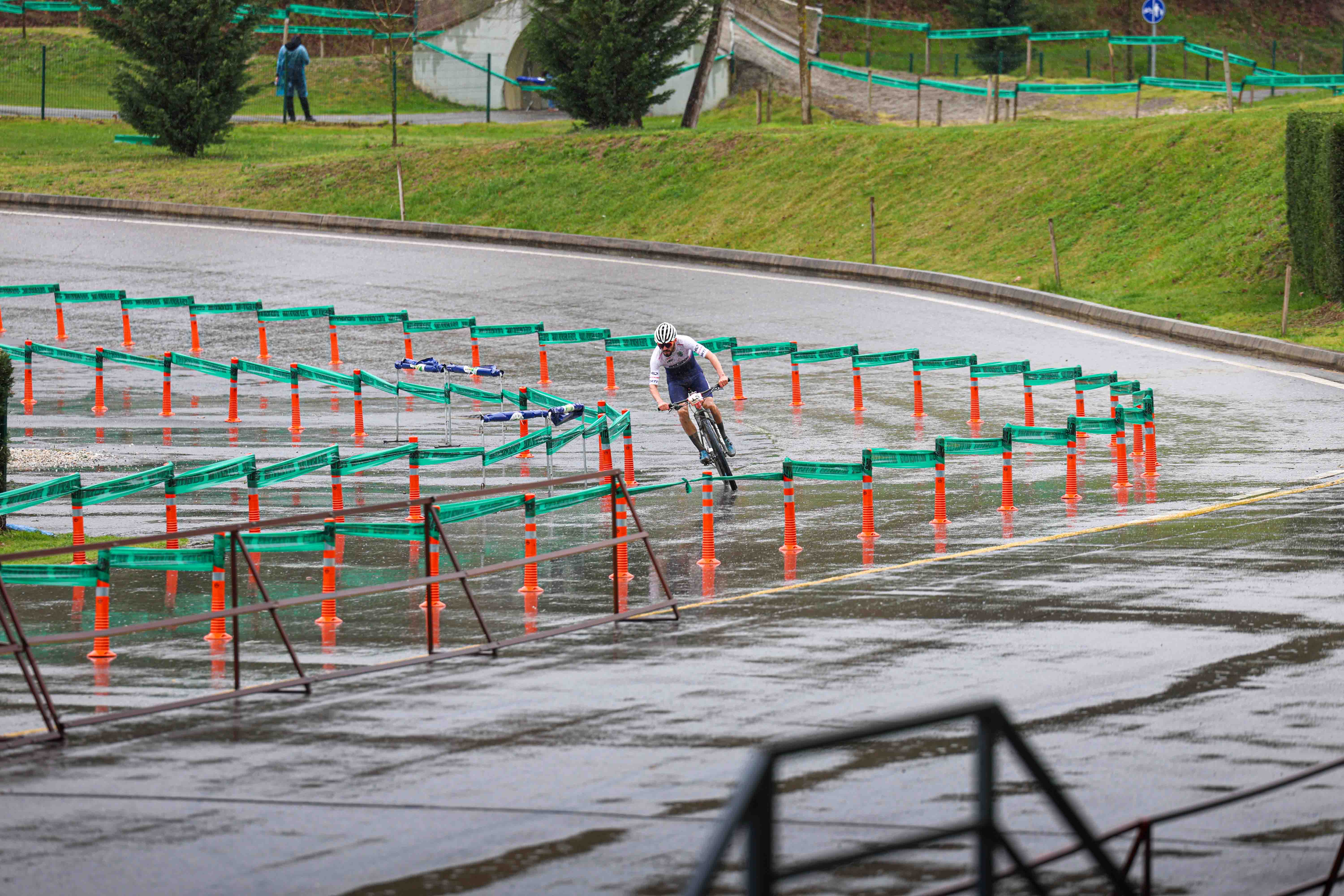Büyükşehir’in iki sporcusu Dünya Şampiyonası’nda Milli formayla pedal çevirecek