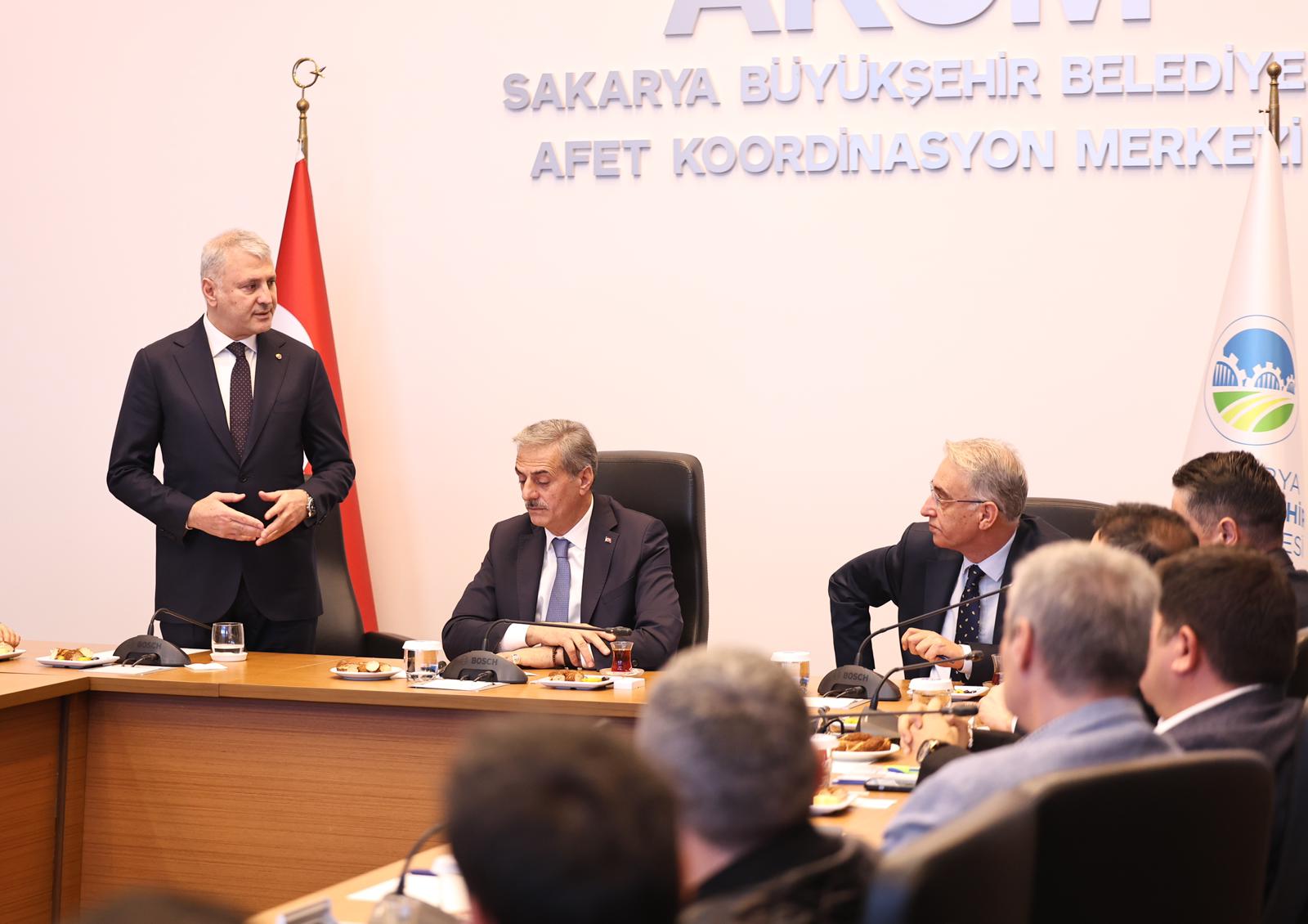 Başkan Alemdar, SATSO ailesiyle buluştu: “Sakarya için hep birlikte çok çalışmaya devam edeceğiz”