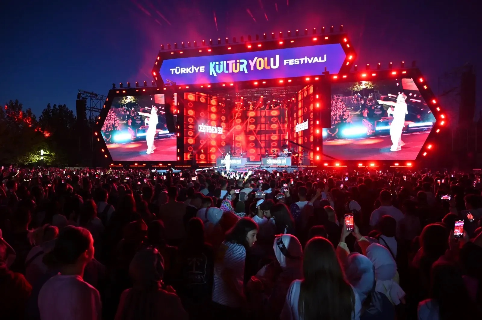 “Sakarya’mızın festivale gösterdiği ilgi Türkiye’ye örnek oldu”
