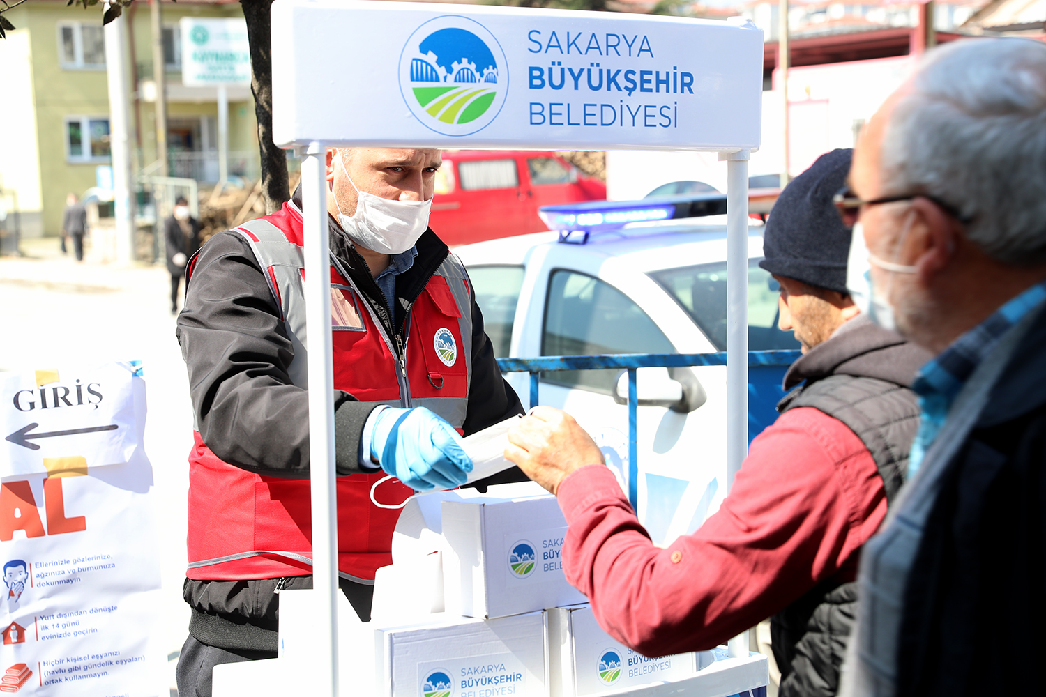 Büyükşehir tüm ilçelerde koronavirüs önlemlerini sürdürüyor