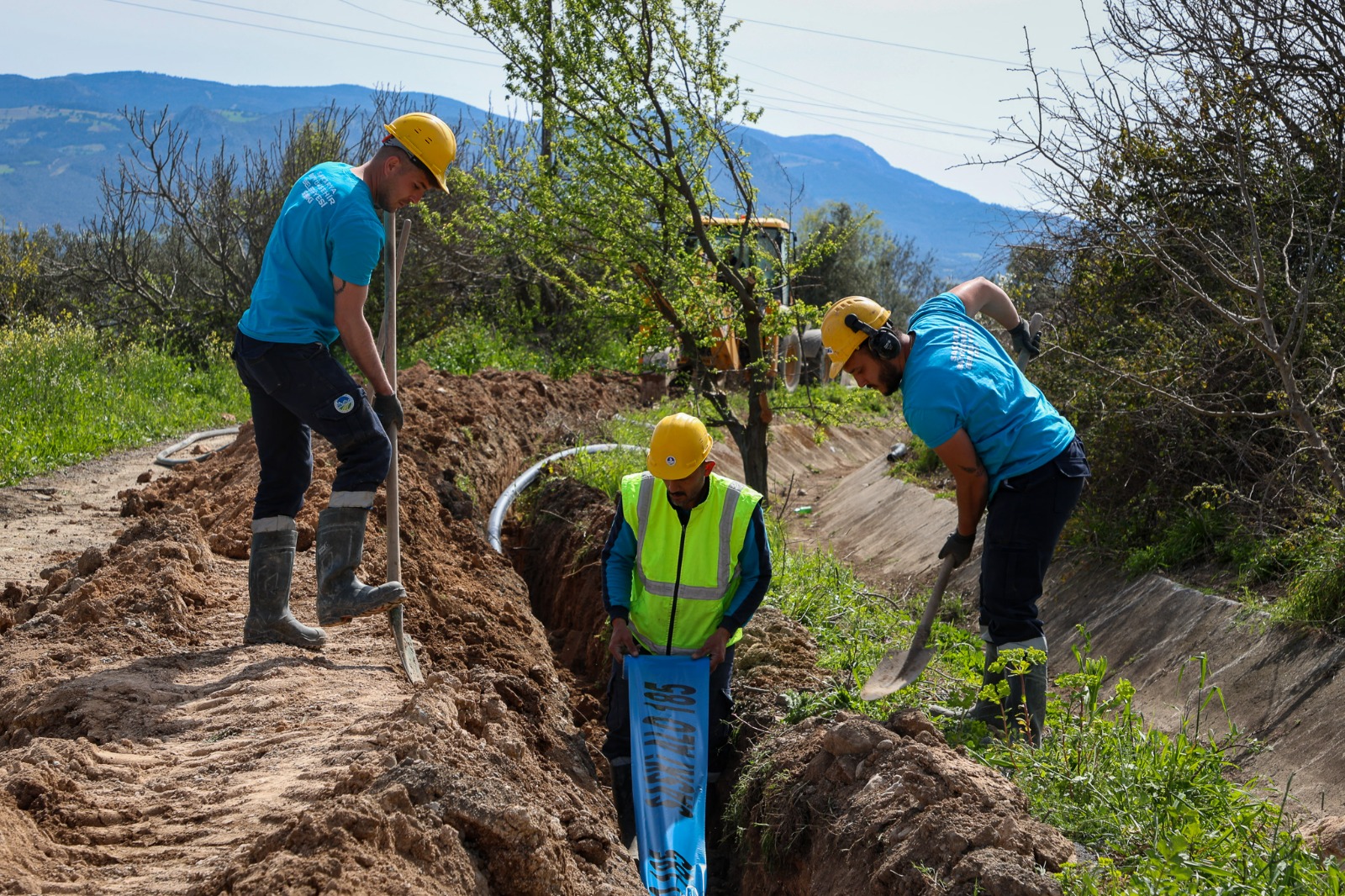 Pamukova’da yerin 115 metre altından gelen kaynak abonelere ulaştırılacak