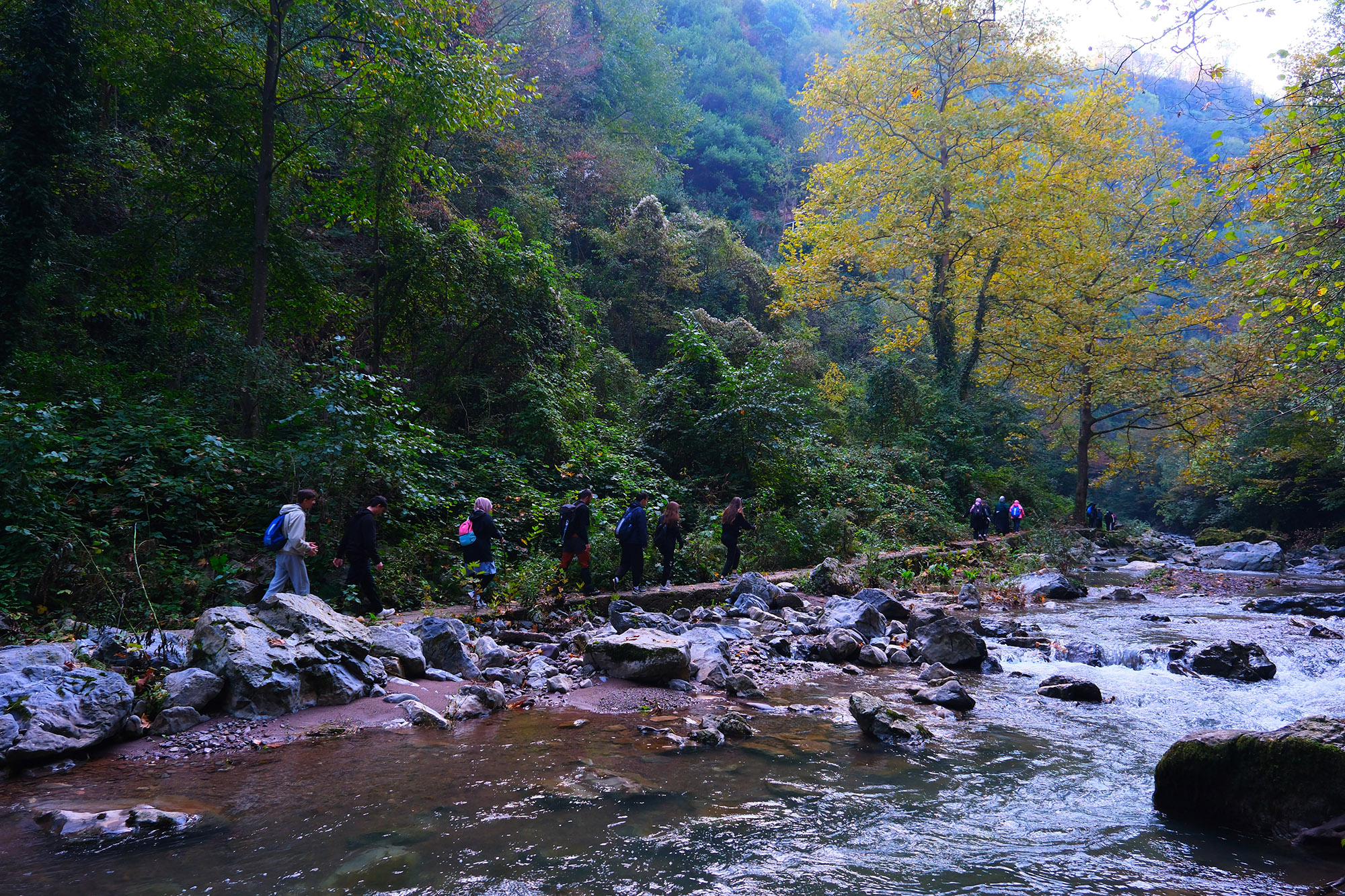 Kuzeyin tabiat harikaları arasında unutulmaz bir sonbahar yürüyüşü