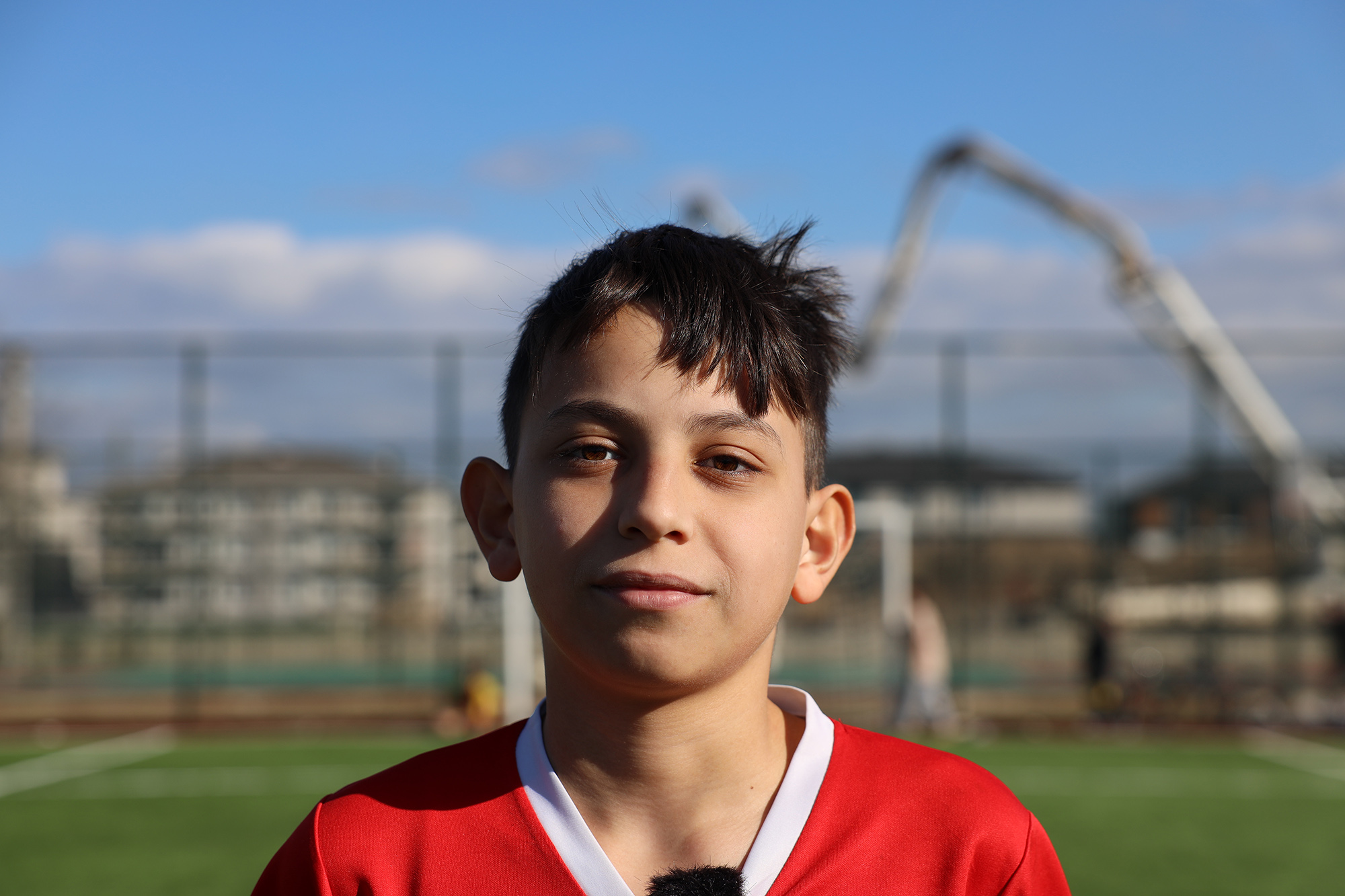 Futbol, basketbol, voleybol sahası Hanlıköy’de çocukların göz bebeği oldu