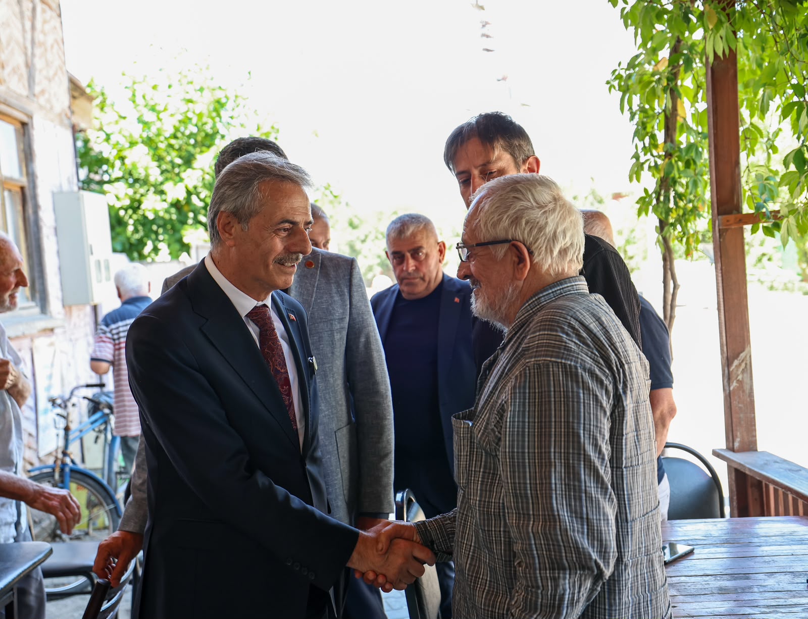“Gençlerimiz için çok güzel yatırımların hayata geçtiği bir dönem yaşıyoruz”
