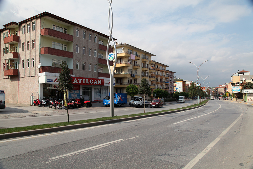 Orhangazi Caddesi asfaltlanıyor