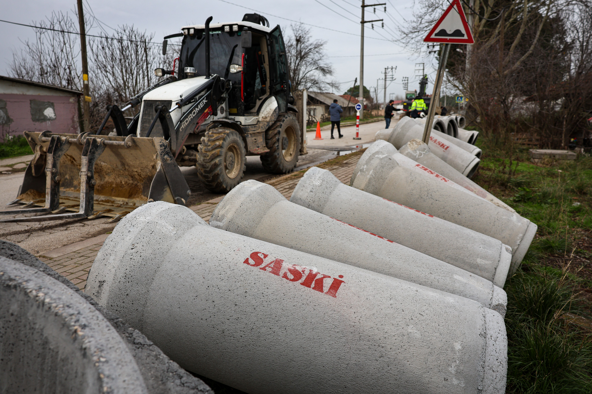 Karakamış Mahallesi’ne 3 bin 500 metrelik yağmursuyu hattı kısa sürede kazandırıldı