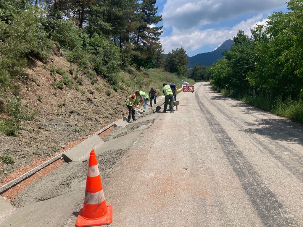 Büyükşehir ‘V Kanal’ imalatına devam ediyor