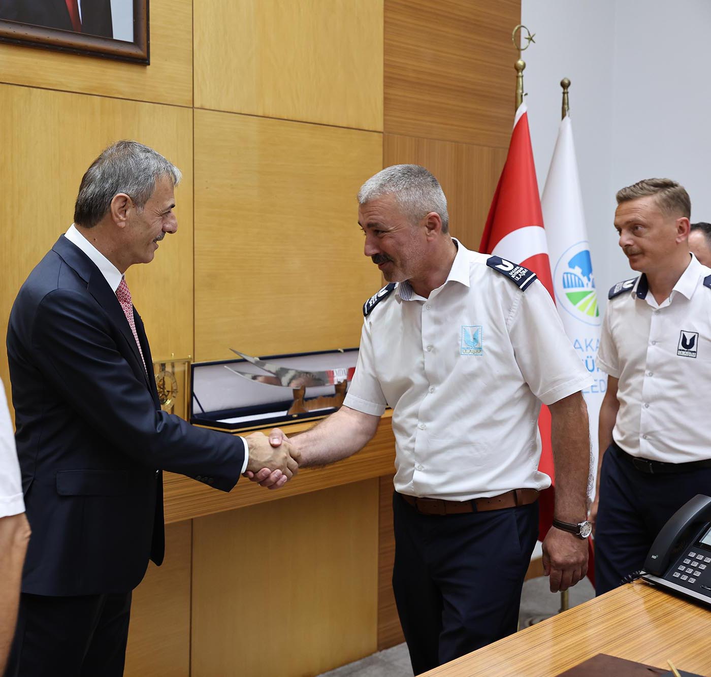 “Birlik beraberlikle nice bayramlara”