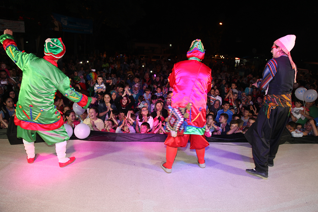 Mobil Etkinlik Tırı Geyve’deydi