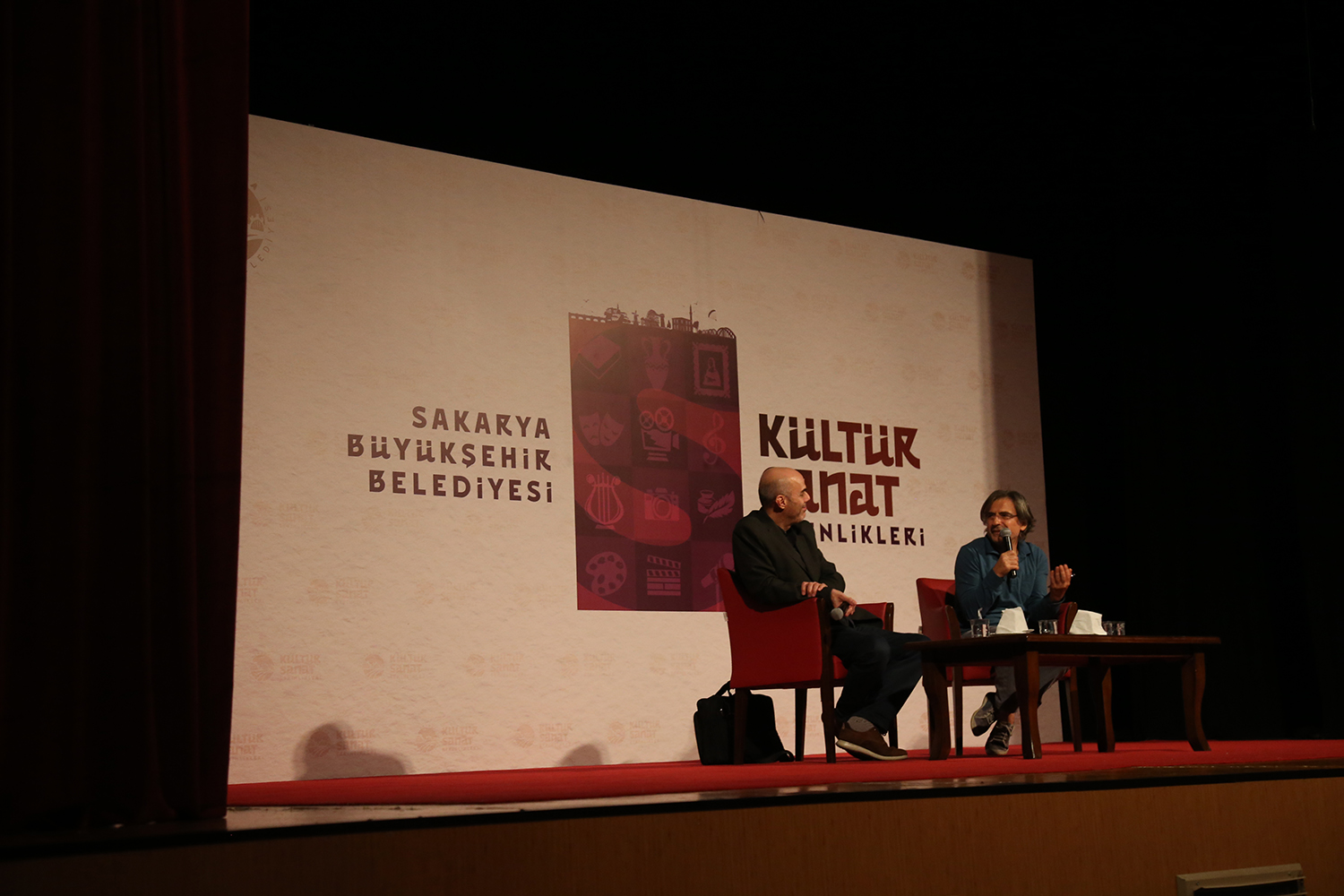 ‘Sükut Evi’ filmi AKM’de konuşuldu