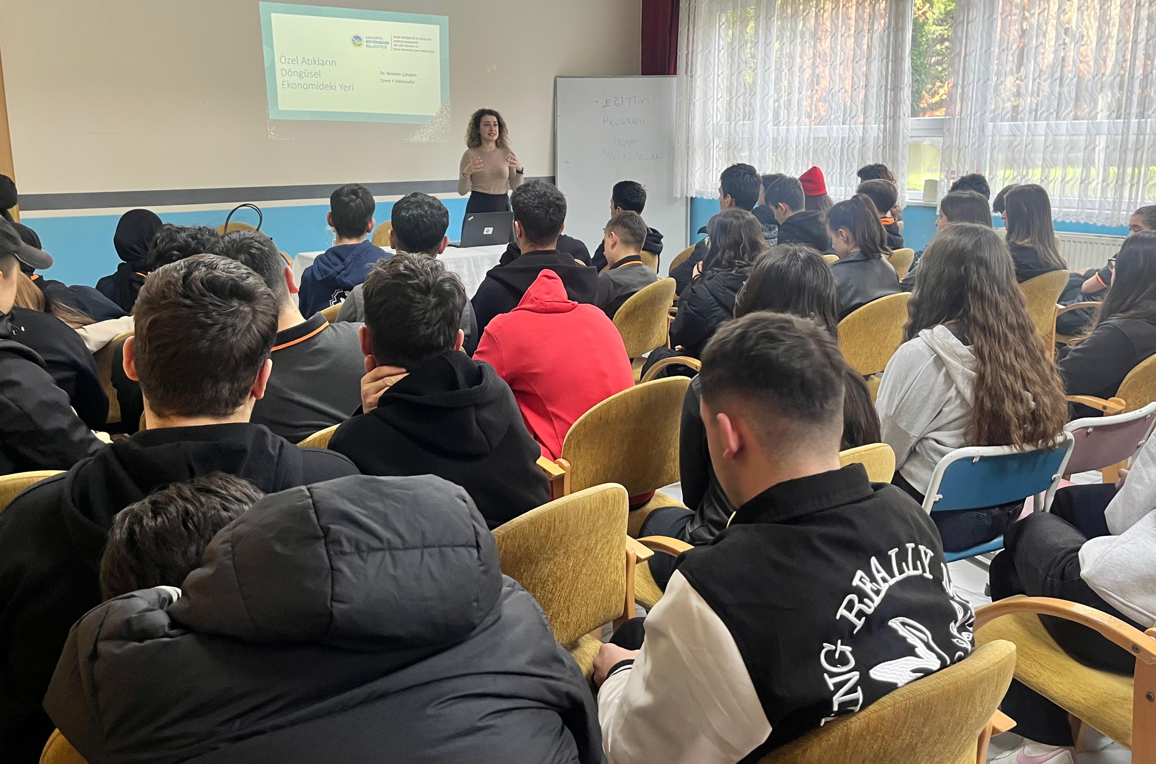 Büyükşehir’den gençlere iklim ve sıfır atık bilinci