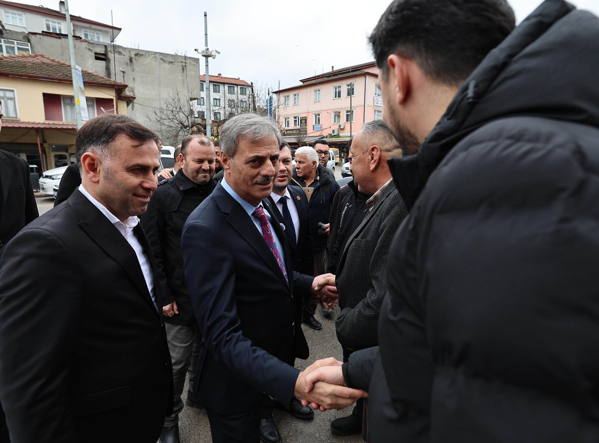 “Modern bir spor salonunu ilçemize kazandırıyoruz”