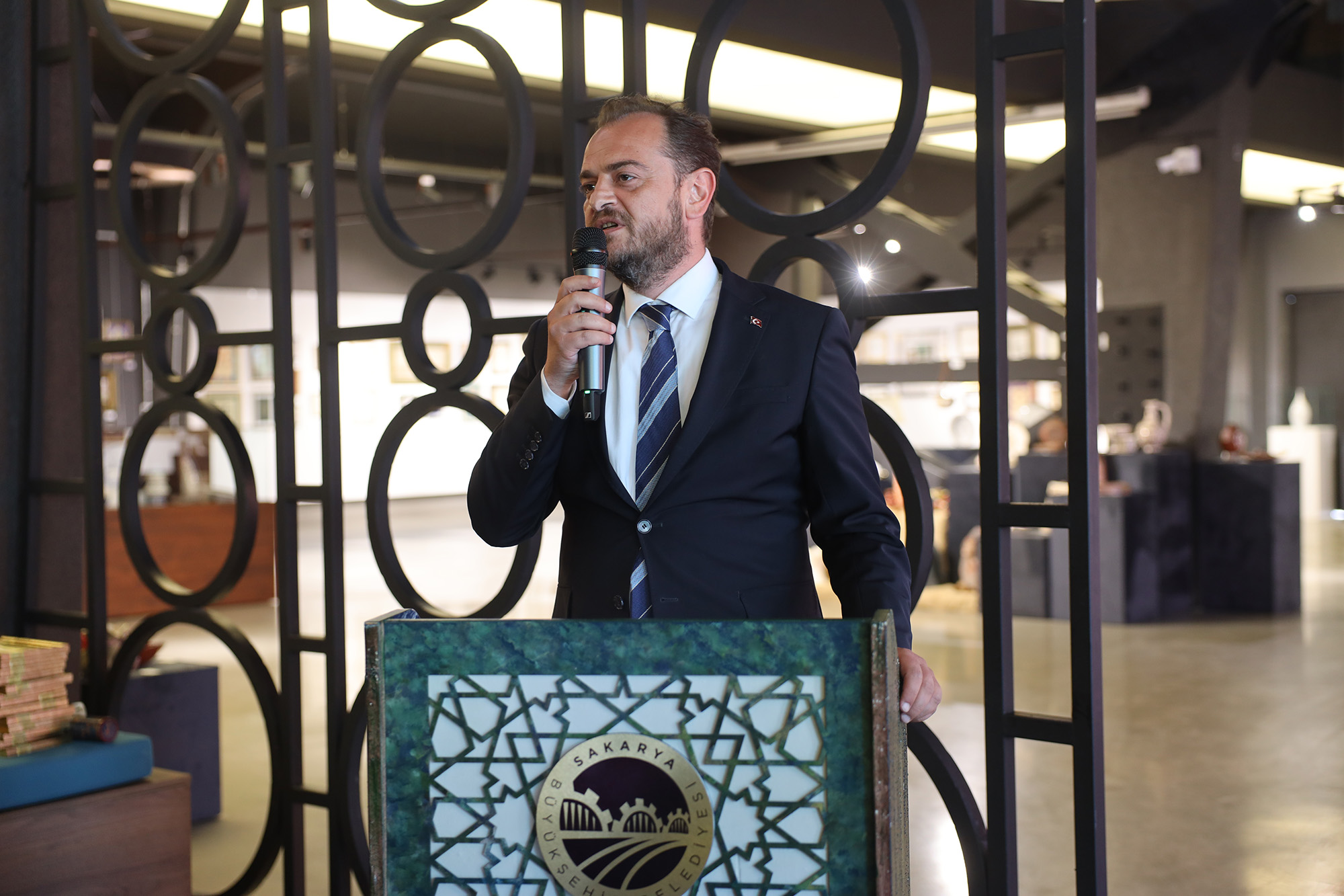 Geleneksel sanatların zarafeti yıl sonu sergisinde sergilendi